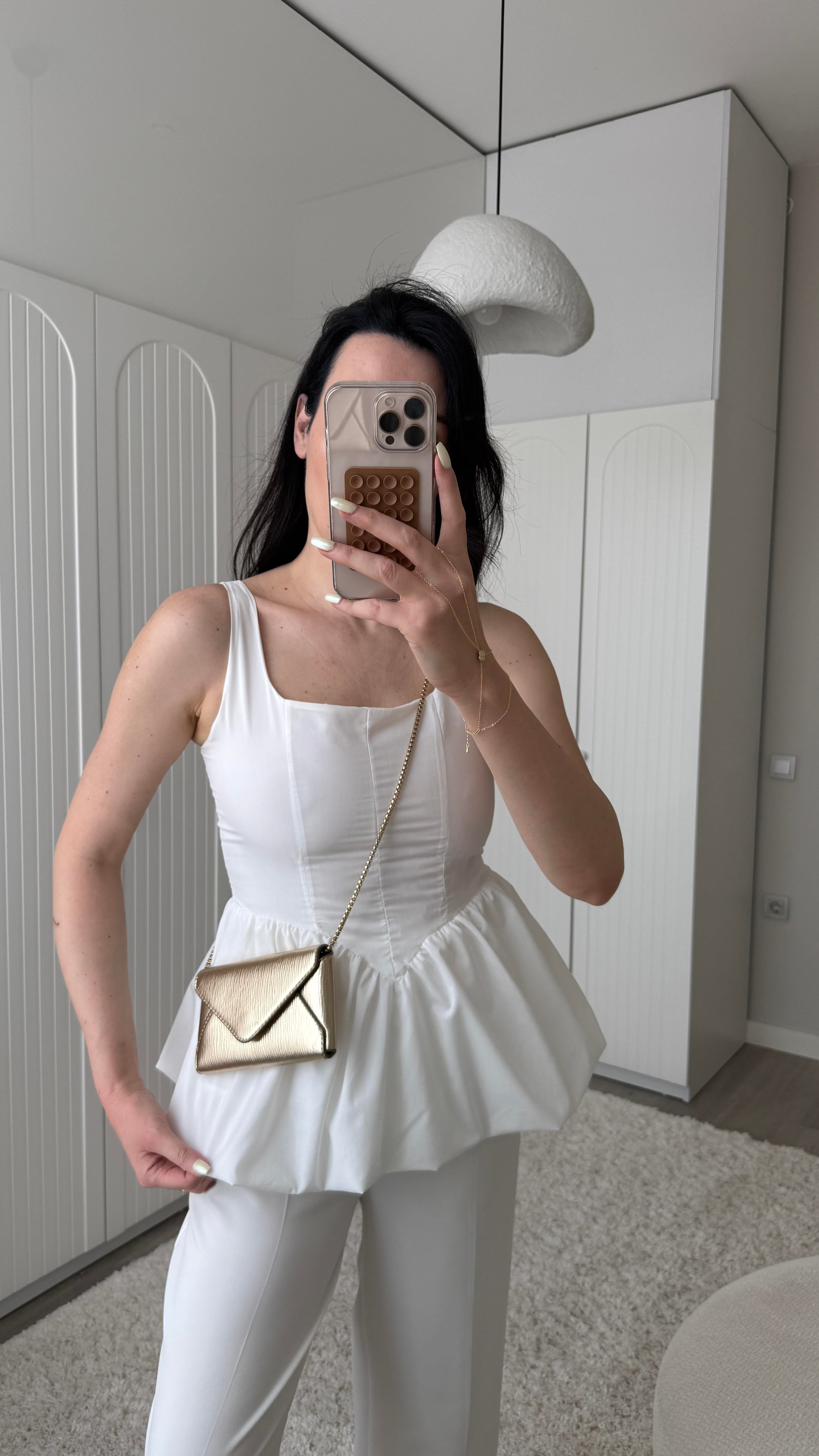 Beyaz Volanlı Prenses Bluz