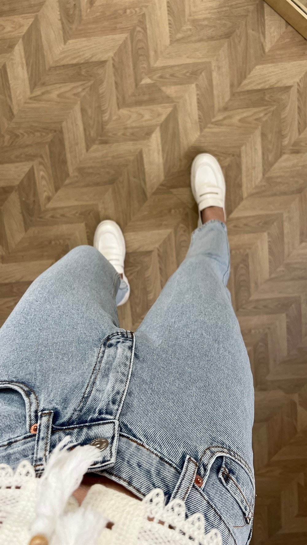 Buz Mavi Yıkamalı Jean 