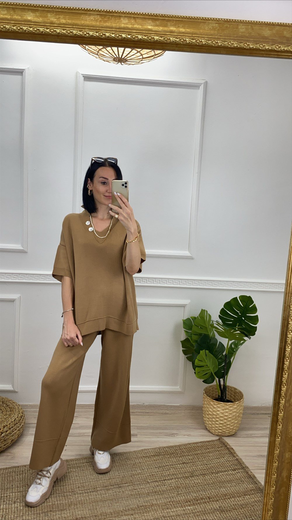 Düğme Detaylı Camel Triko Takım