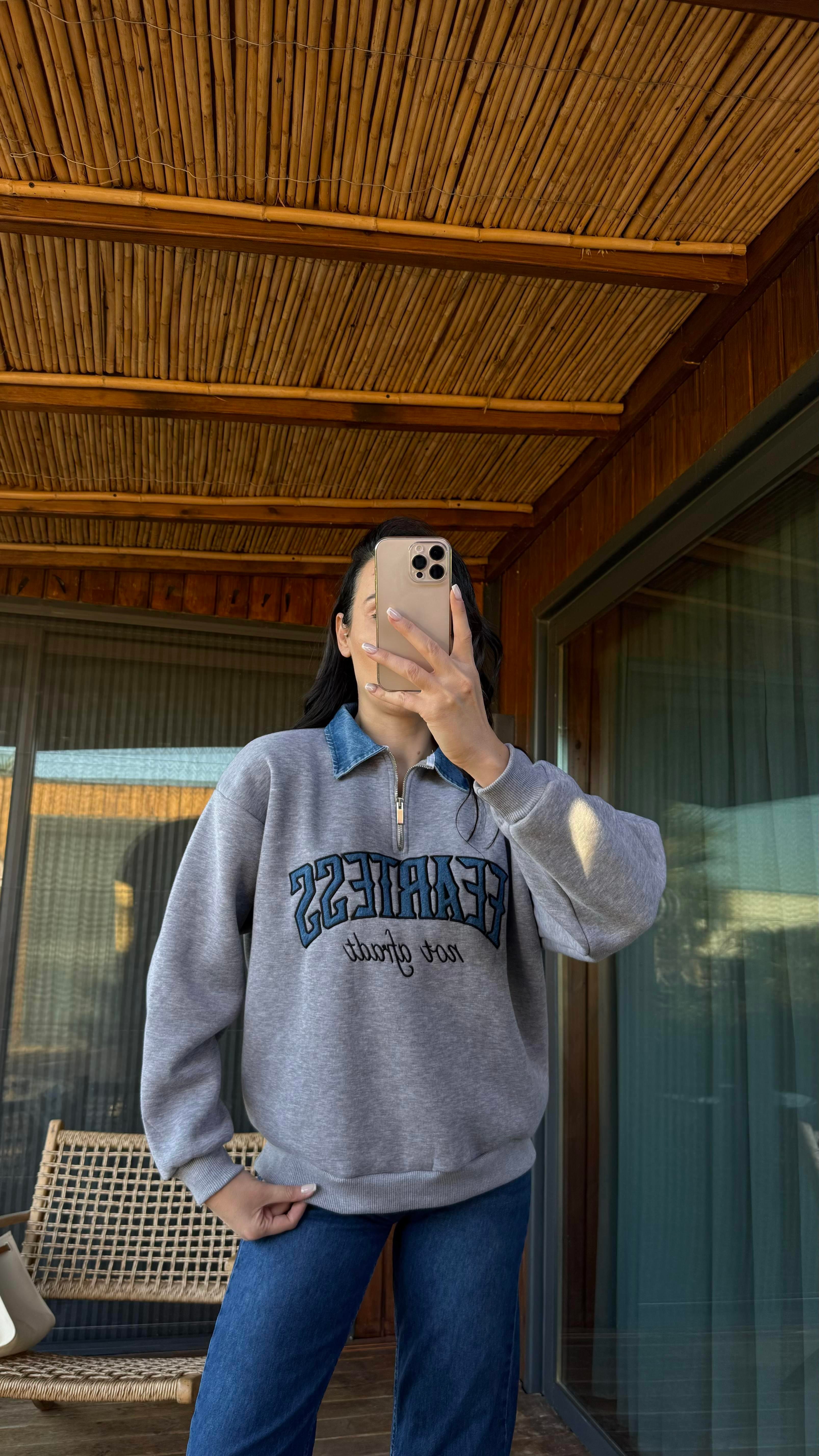 Gri Yakası Kot Detaylı Sweat