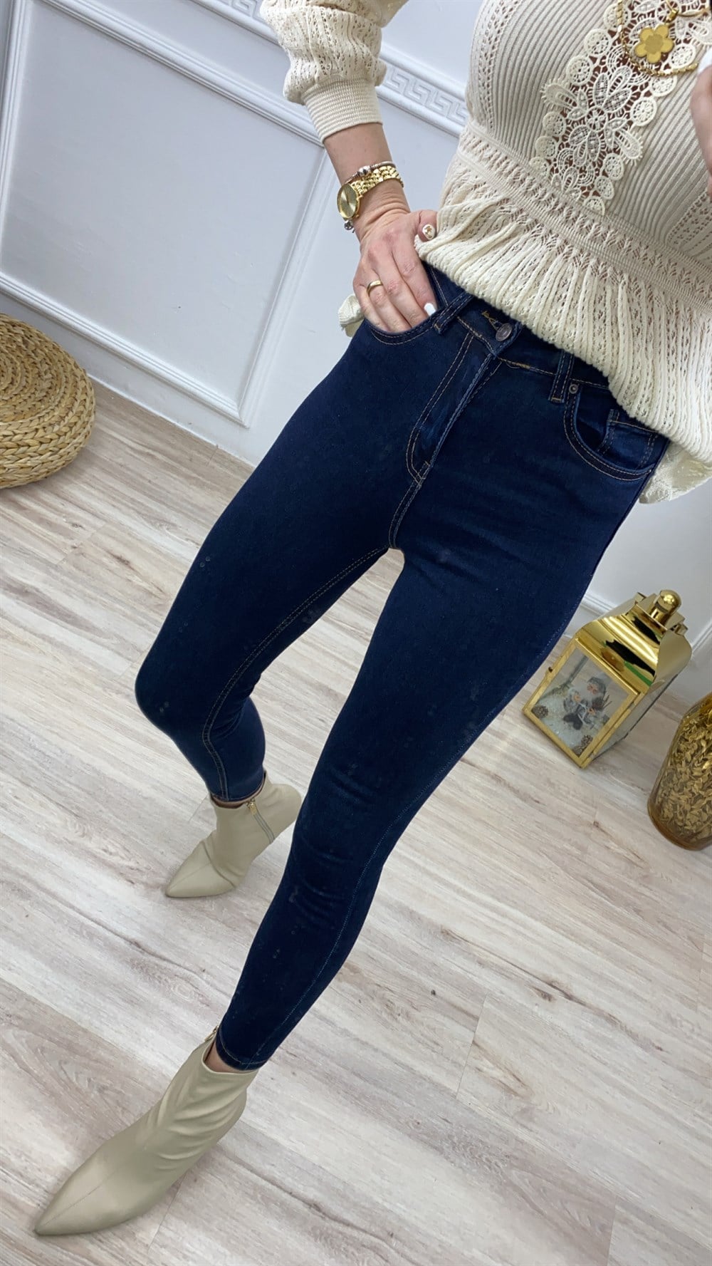 Koyu Mavi Kahve Dikişli Yüksek Bel Toparlayıcı Jean