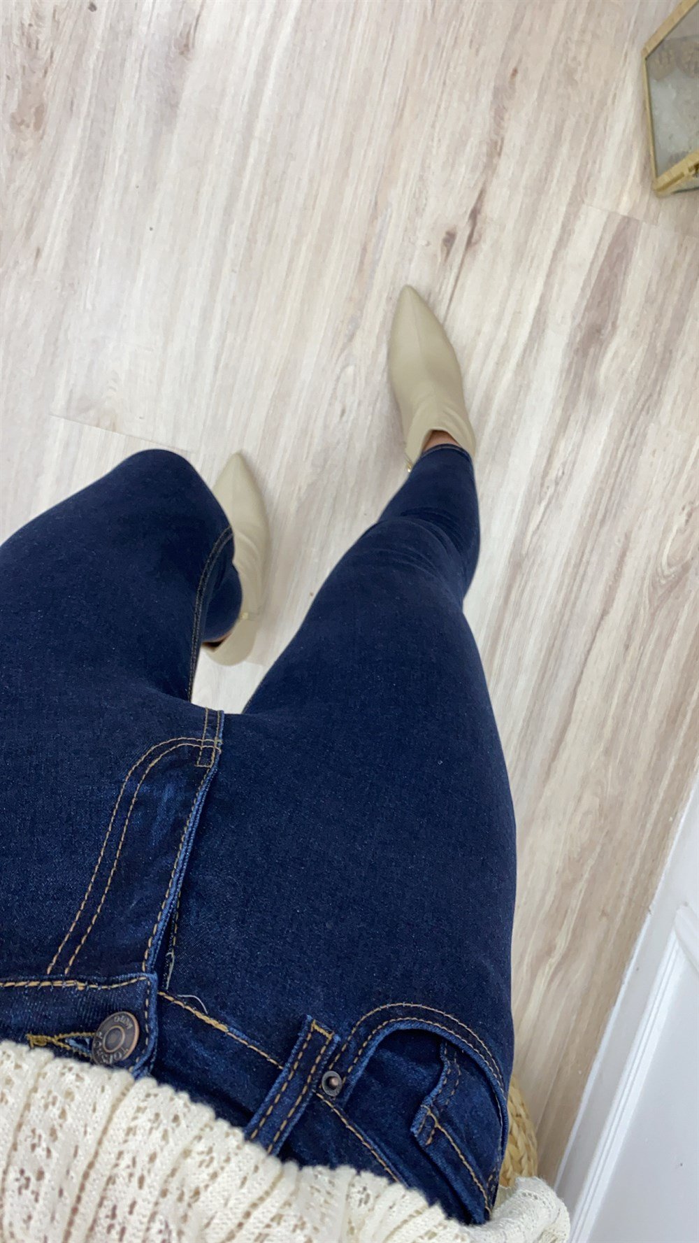 Koyu Mavi Kahve Dikişli Yüksek Bel Toparlayıcı Jean