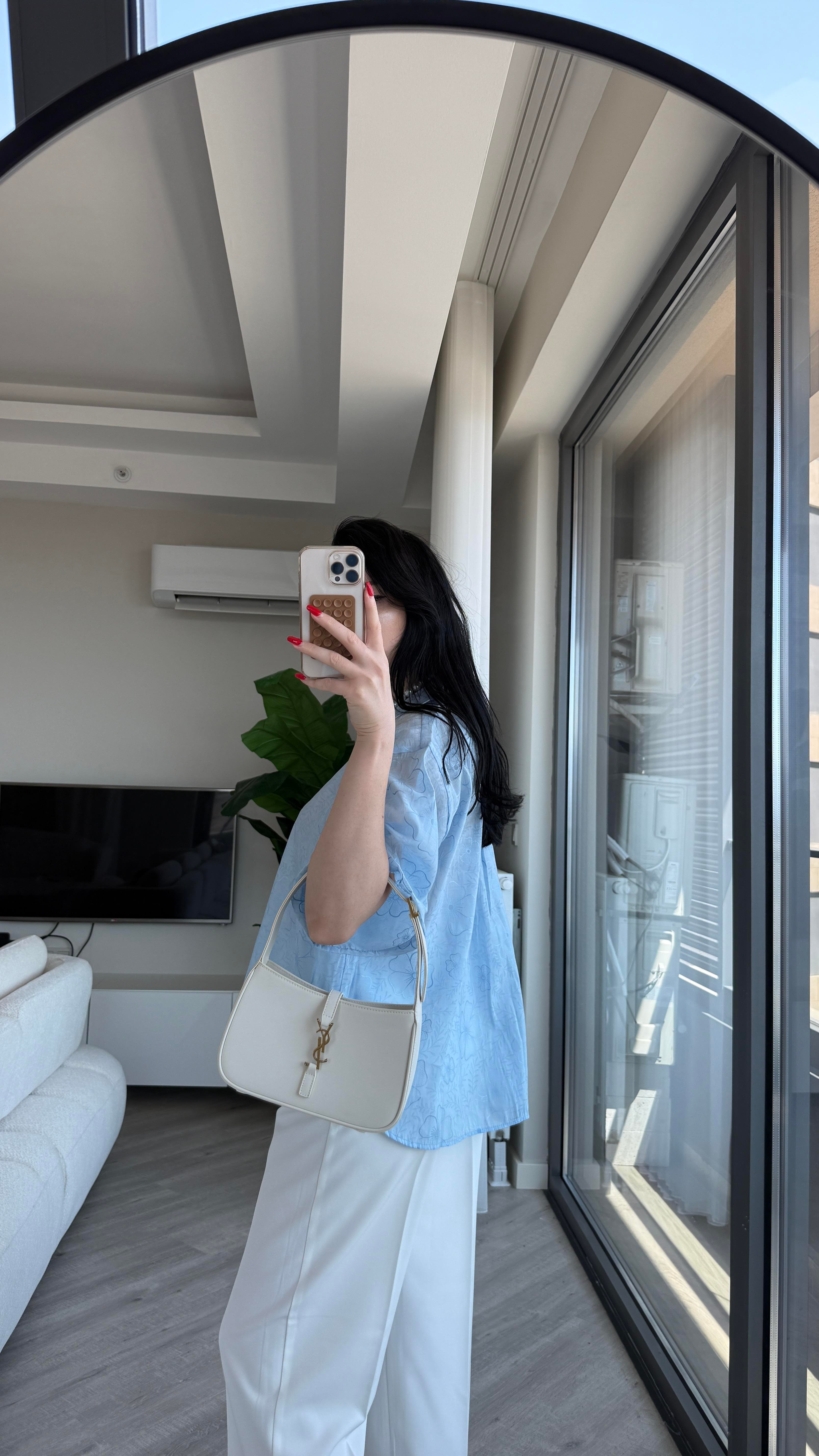 Mavi Çiçek Desenli Kısa Kollu Gömlek