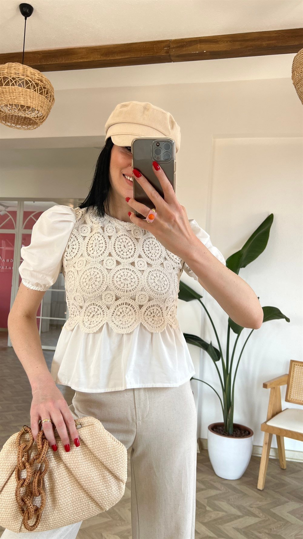 Motif Detaylı Bluz
