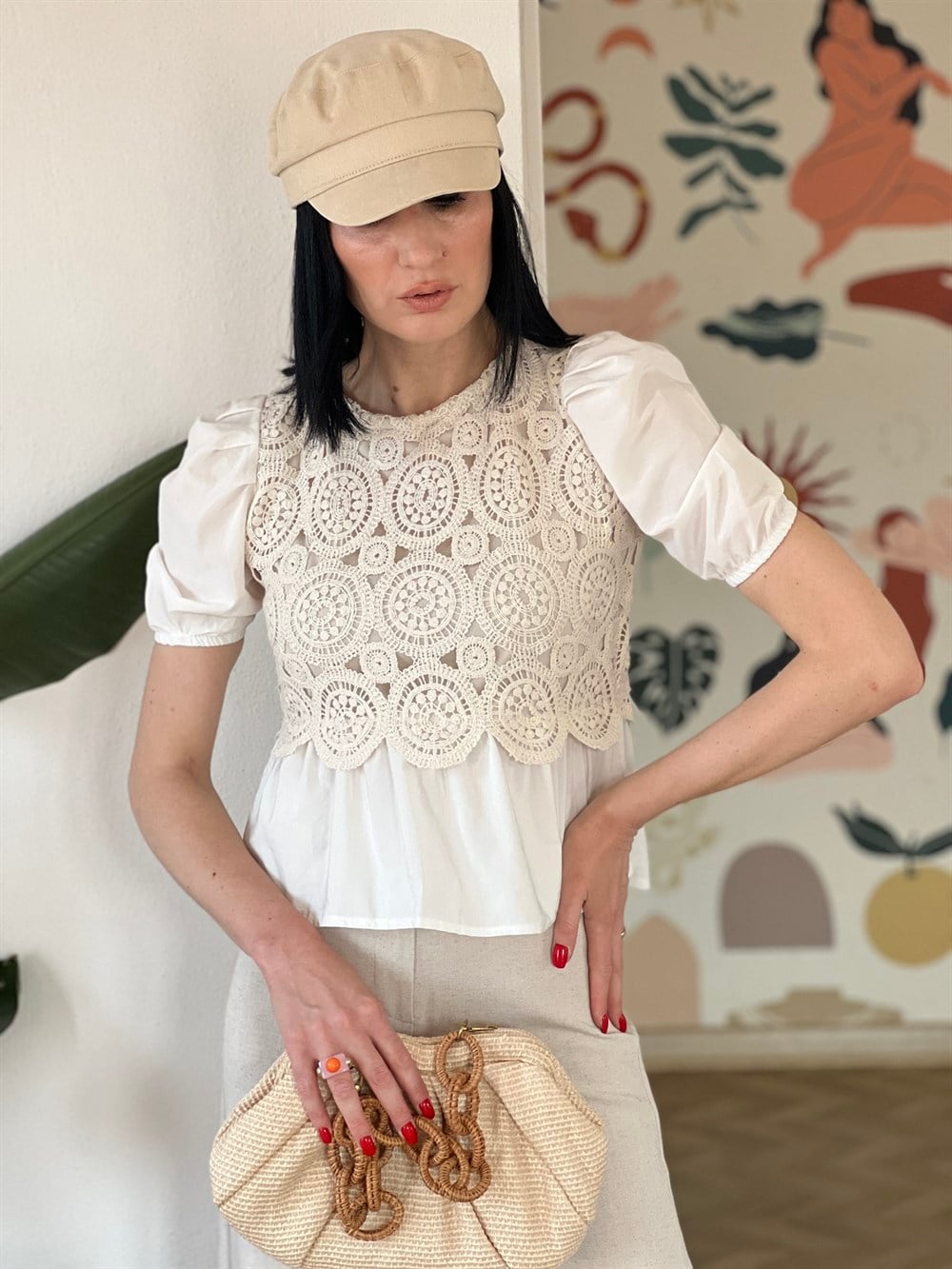 Motif Detaylı Bluz