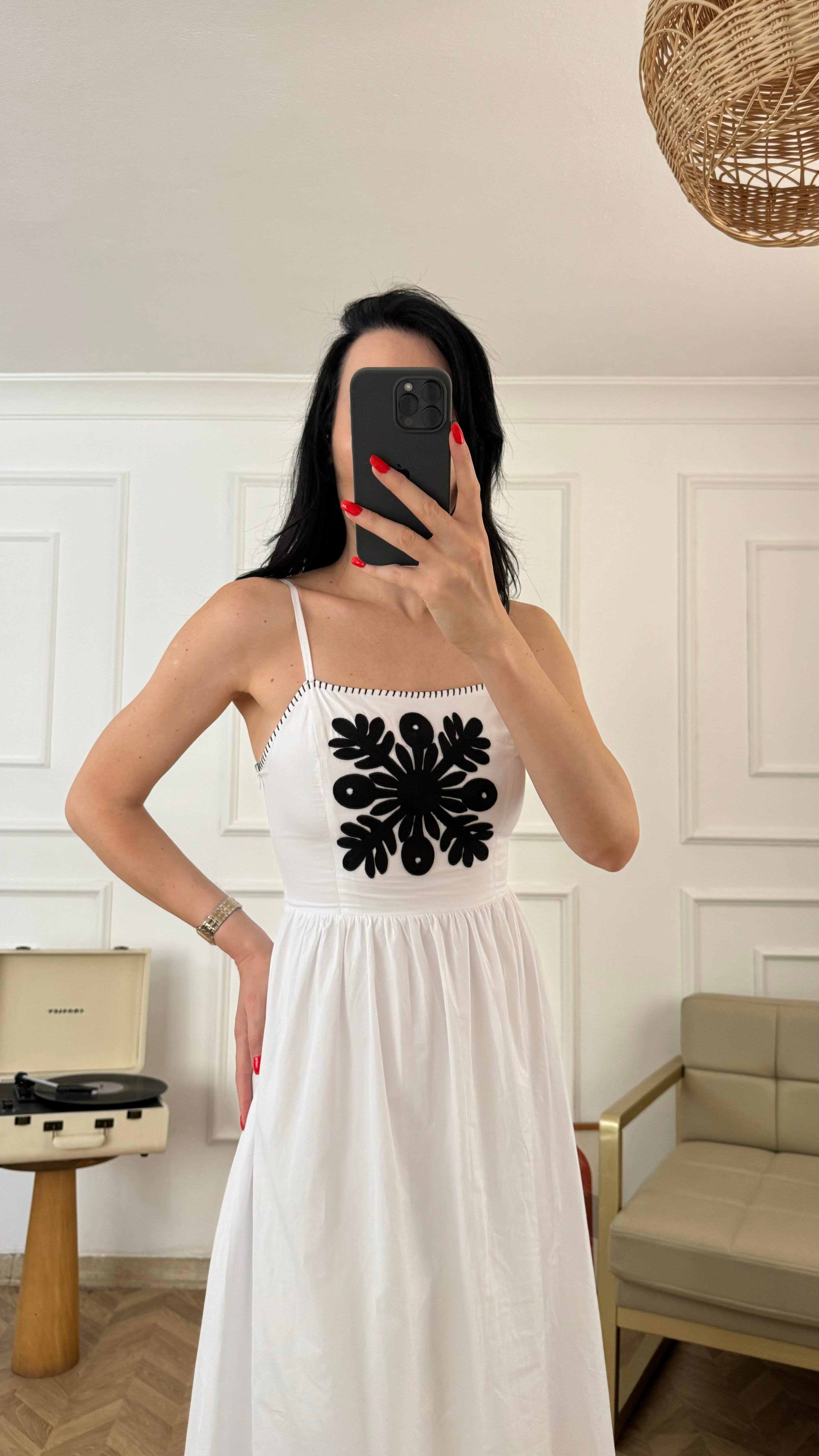 Önü Nakışlı Astarlı Poplin Elbise