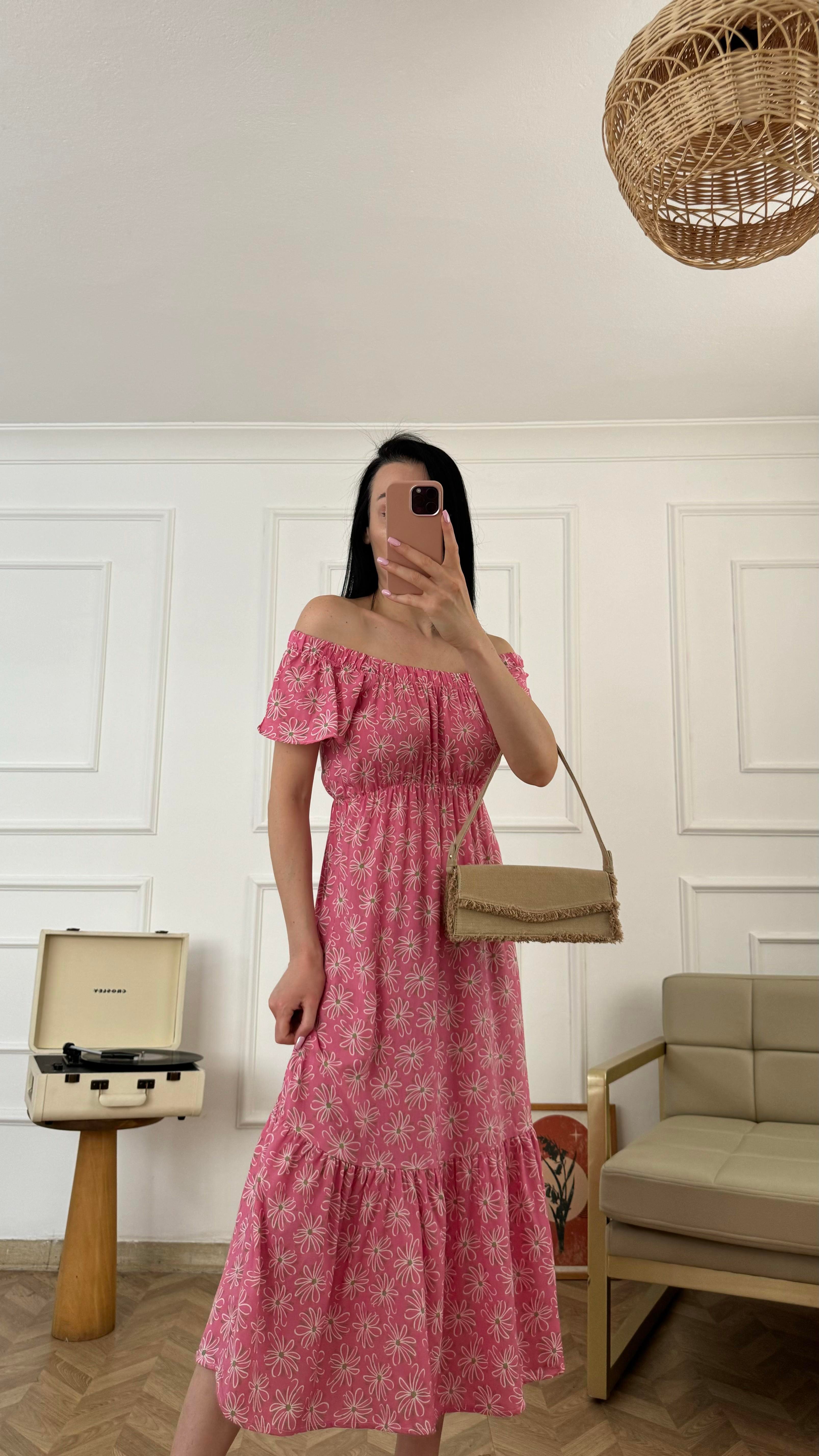 Pembe Çiçek Desen Elbise