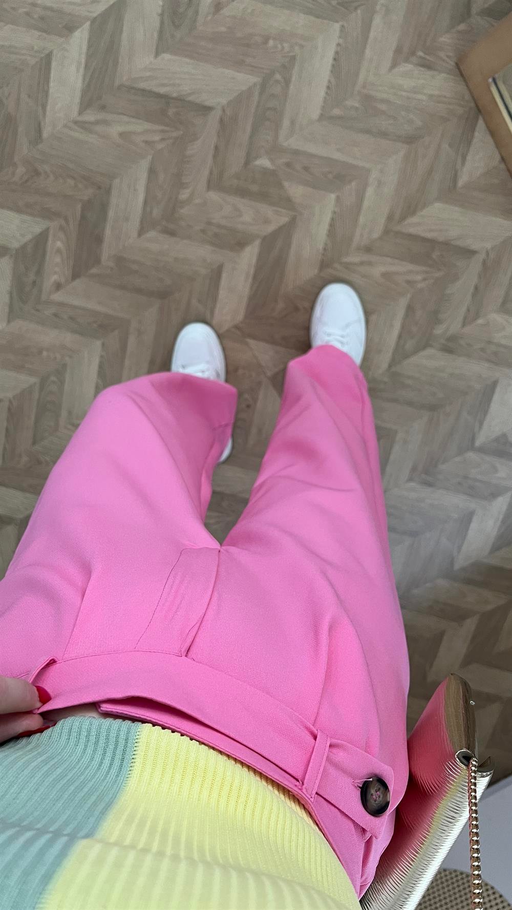 Pembe Düğme Detaylı Palazzo Pantolon
