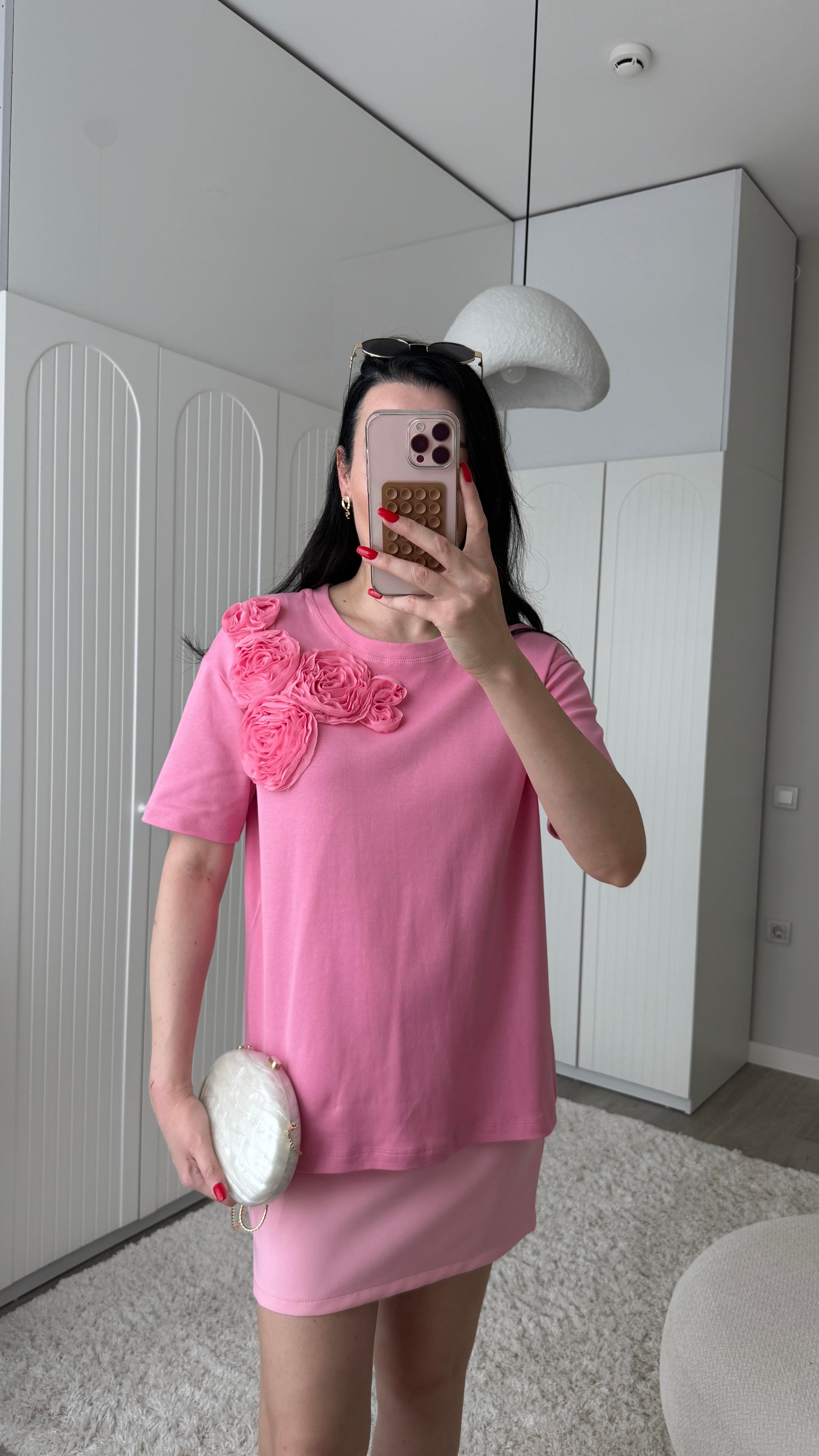 Pembe Gül Detaylı Tshirt