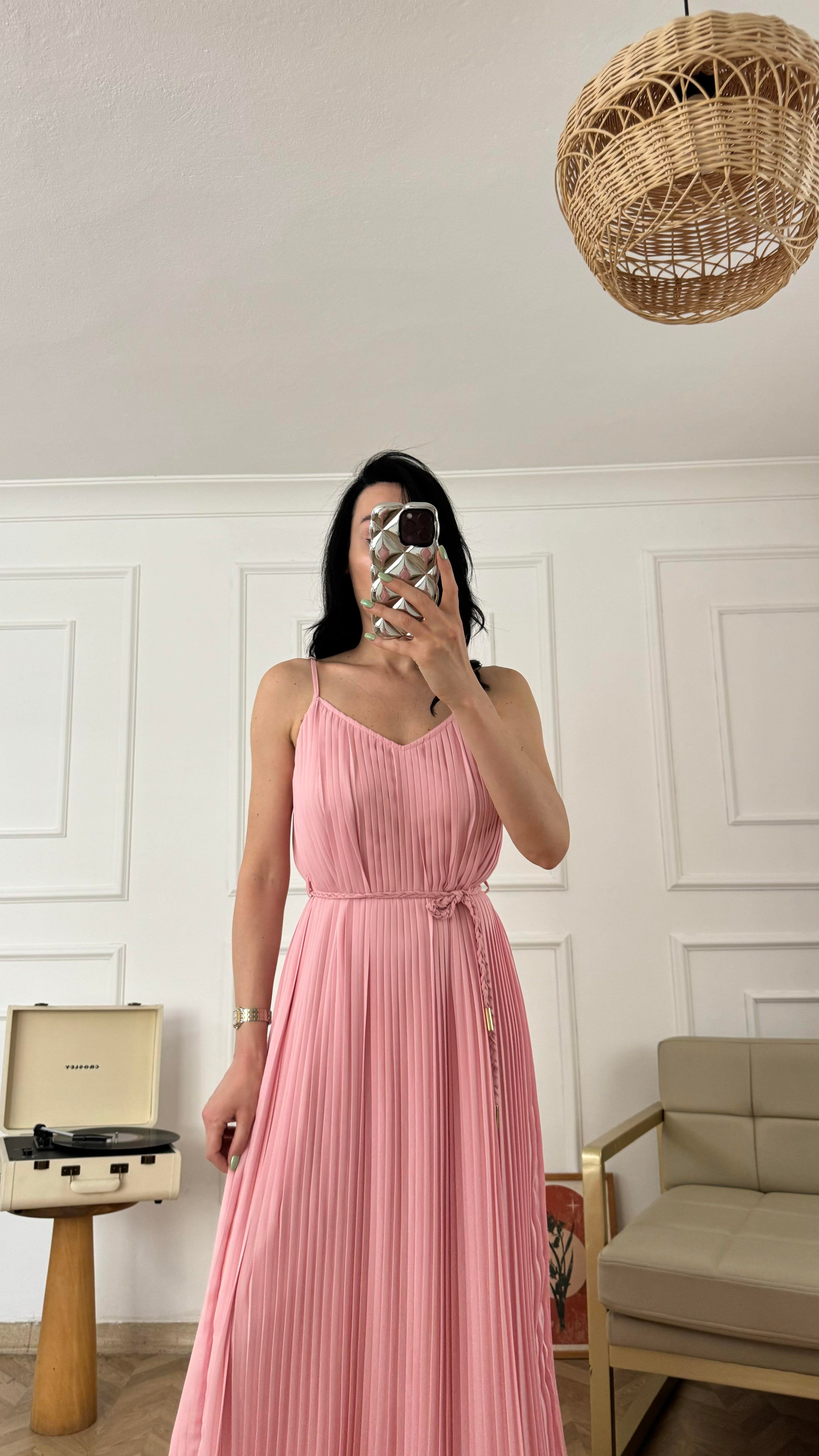 Pembe İnce Askılı Piliseli Elbise