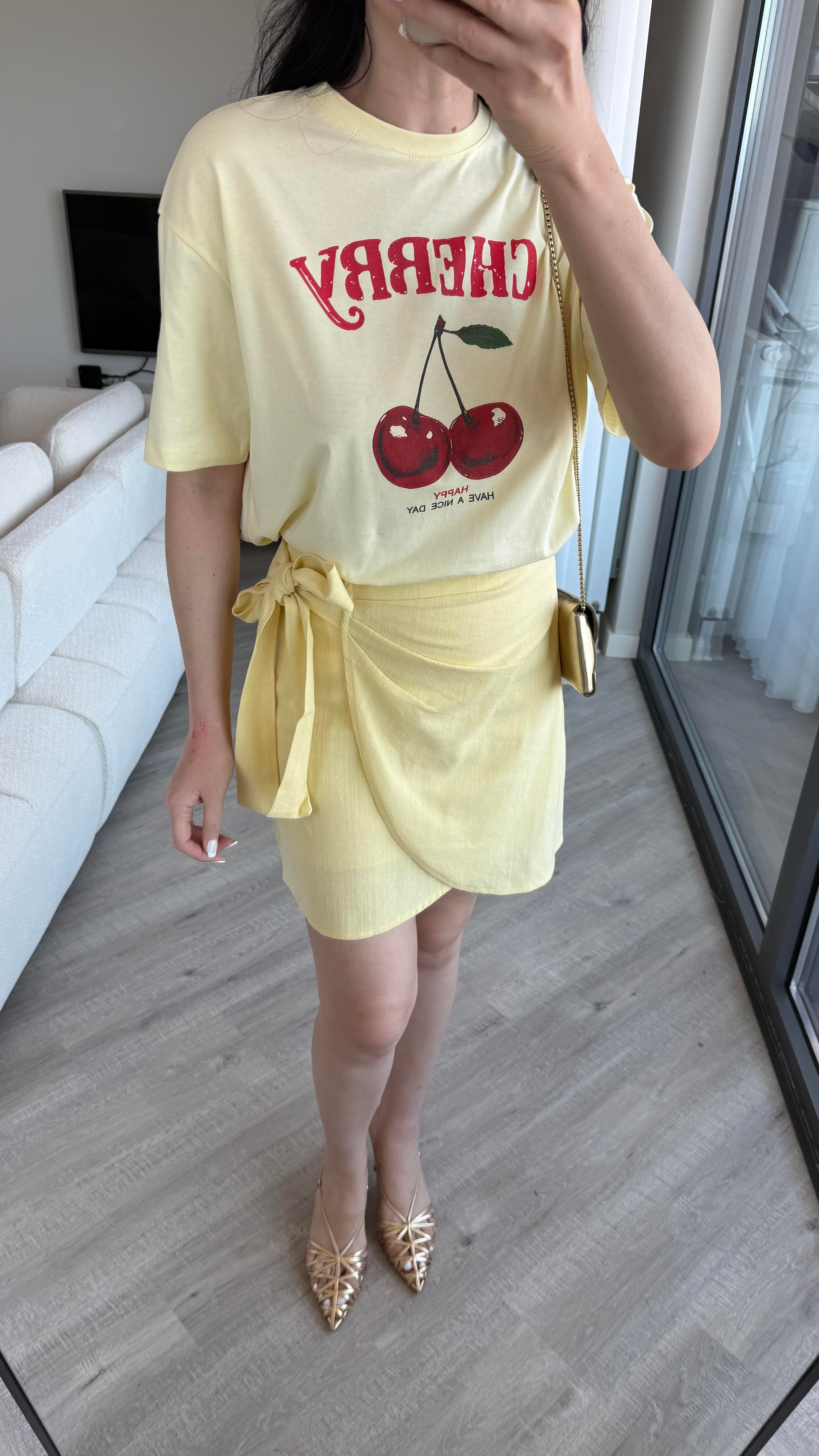 Sarı Cherry T-Shirt