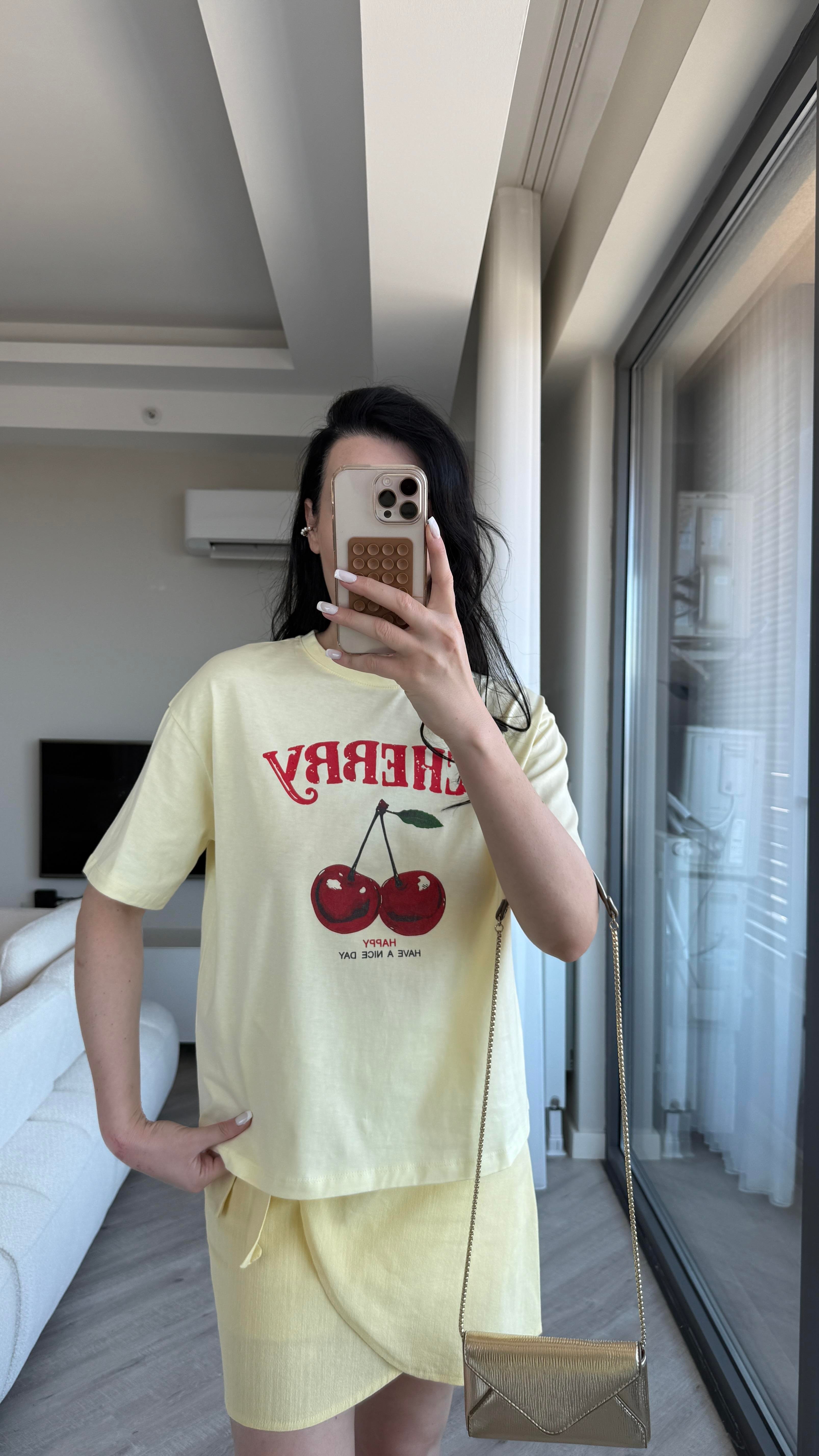 Sarı Cherry T-Shirt