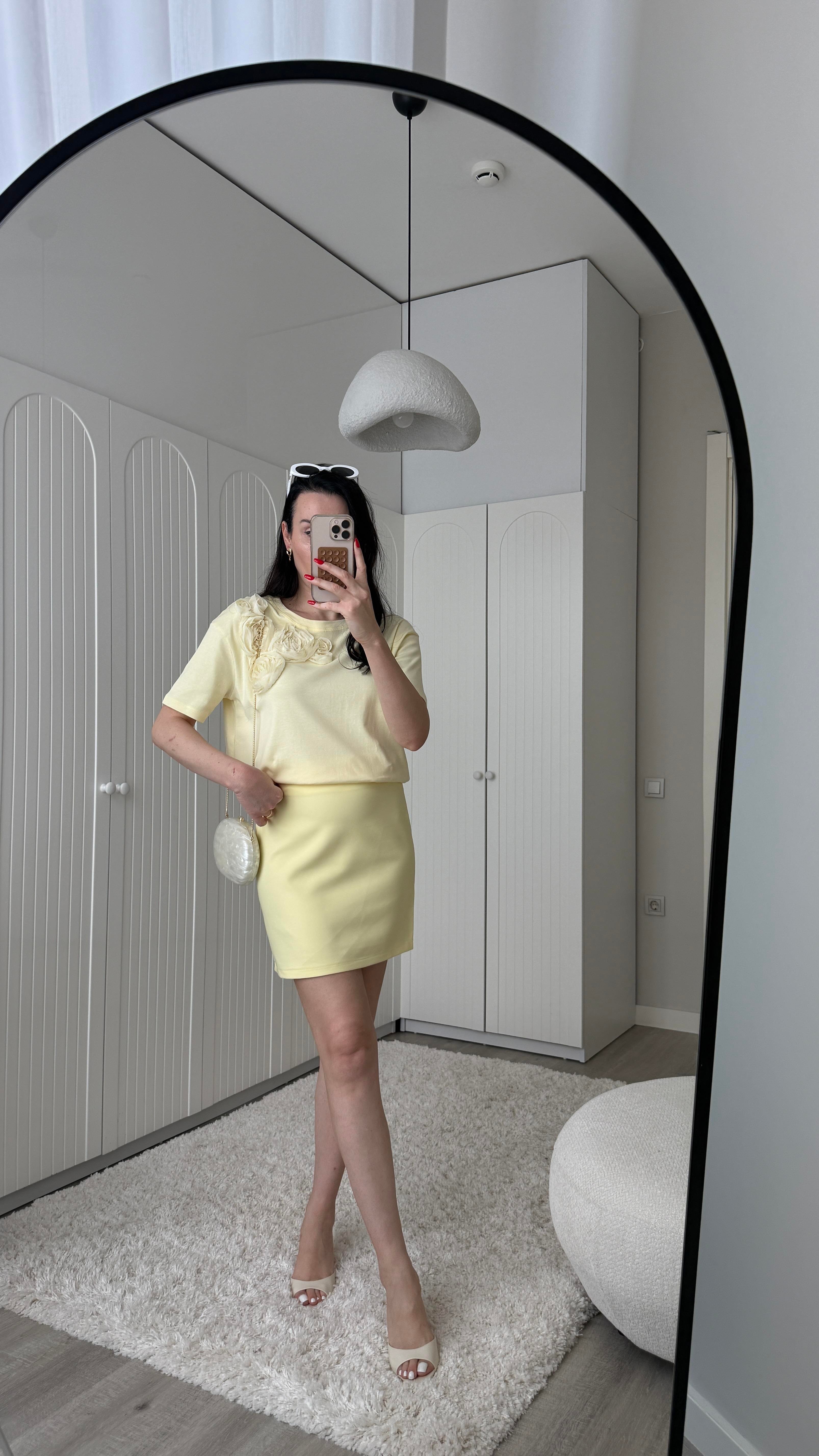 Sarı Gül Detaylı Tshirt
