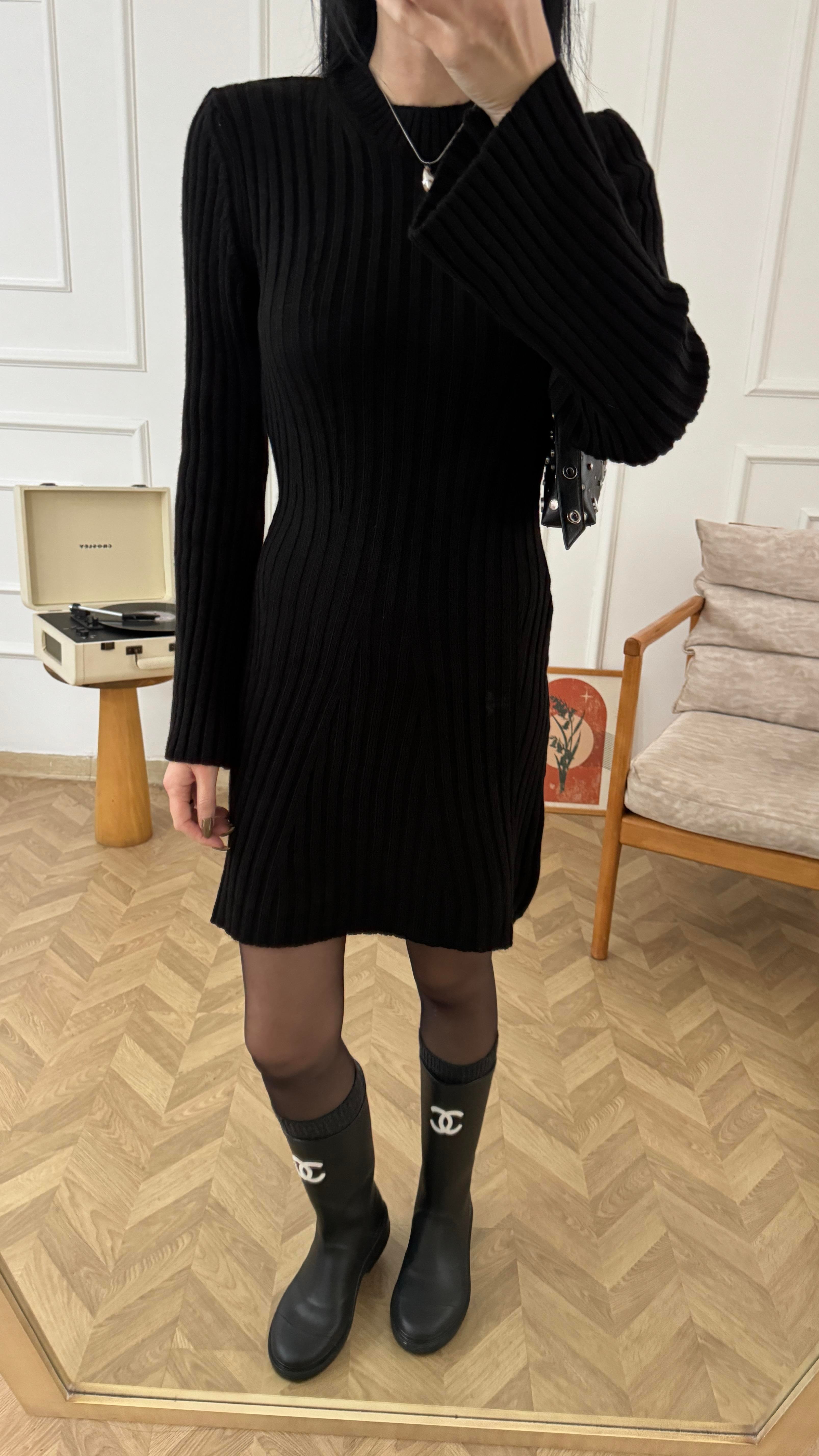 Siyah Fitilli Triko Elbise