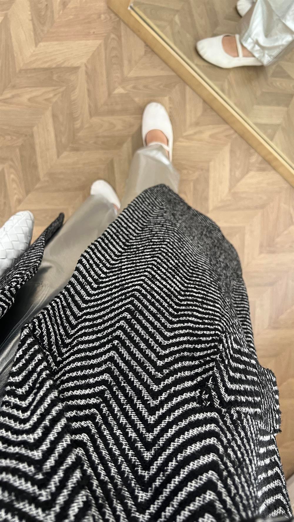 Siyah Gri Balık Sırtı Oversize Kaban