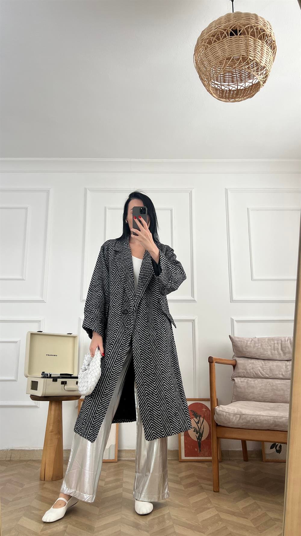 Siyah Gri Balık Sırtı Oversize Kaban