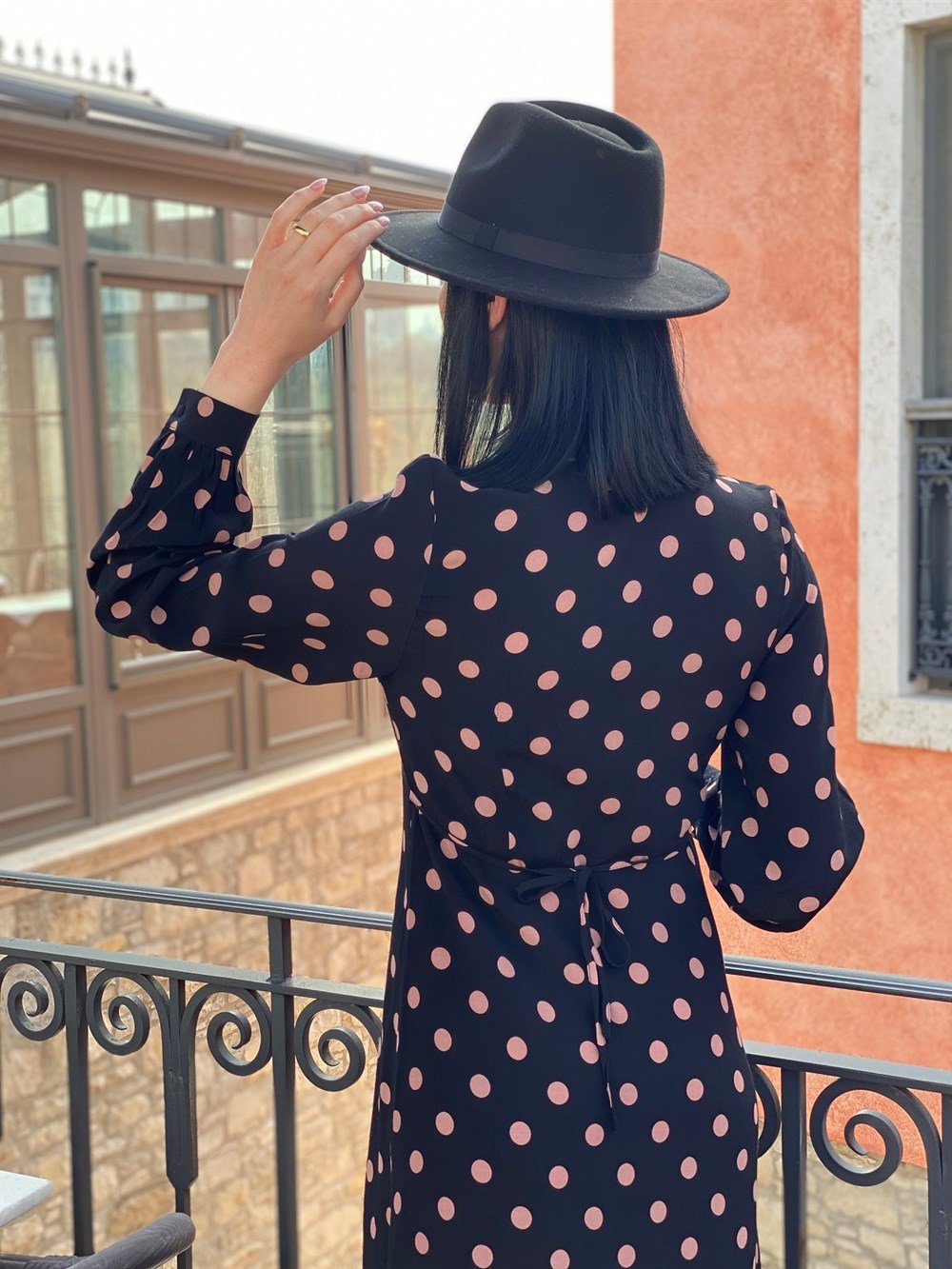 Siyah Pembe Puantiyeli Elbise