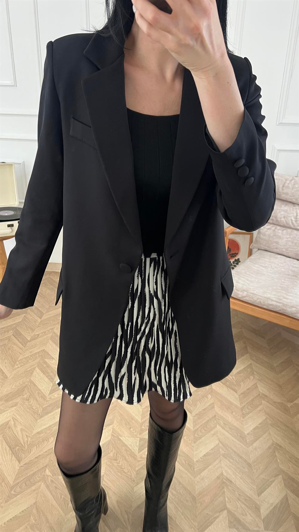 Siyah Tek Düğmeli Oversize Blazzer Ceket