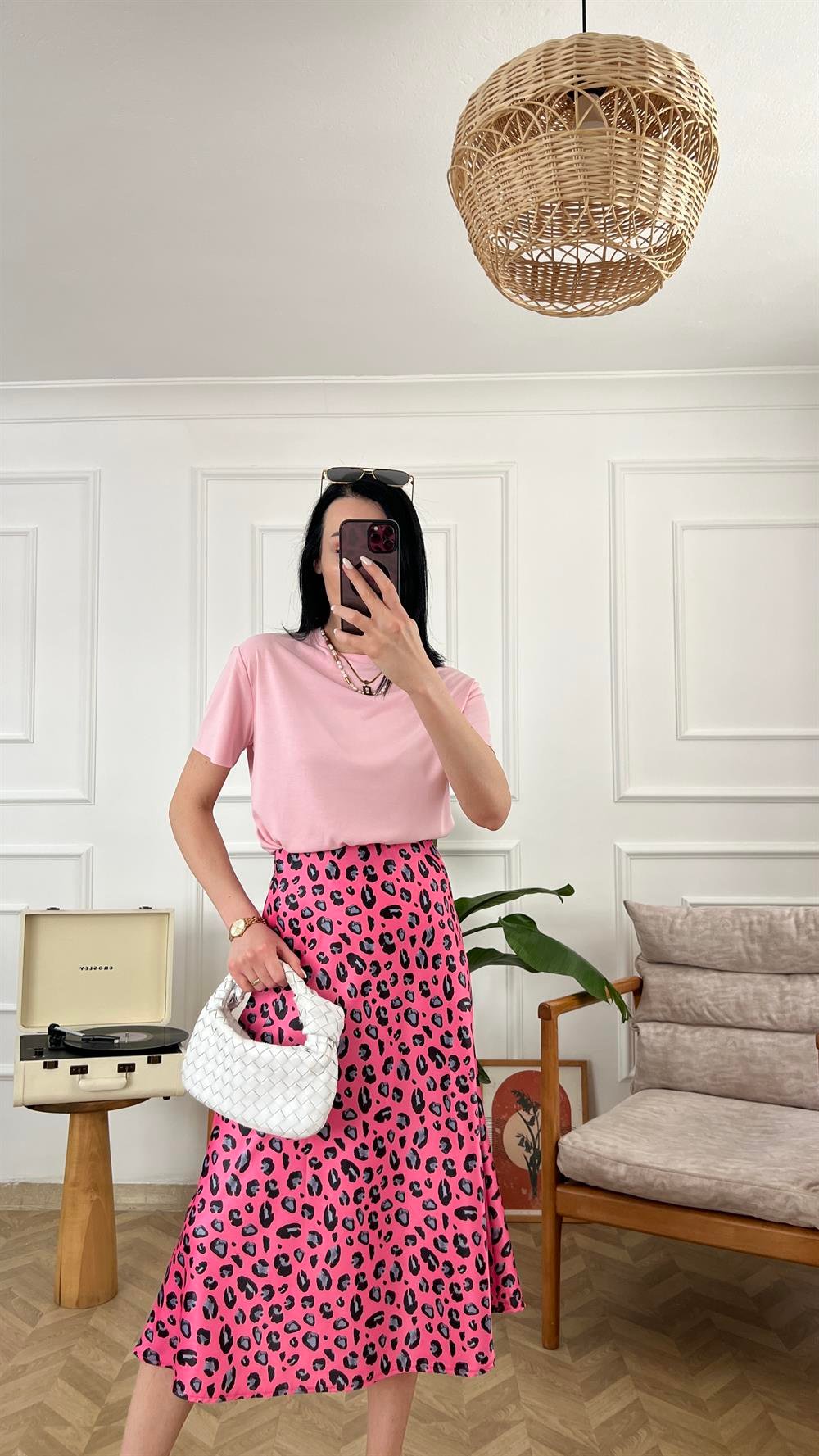 Toz Pembe Dokulu Tshirt