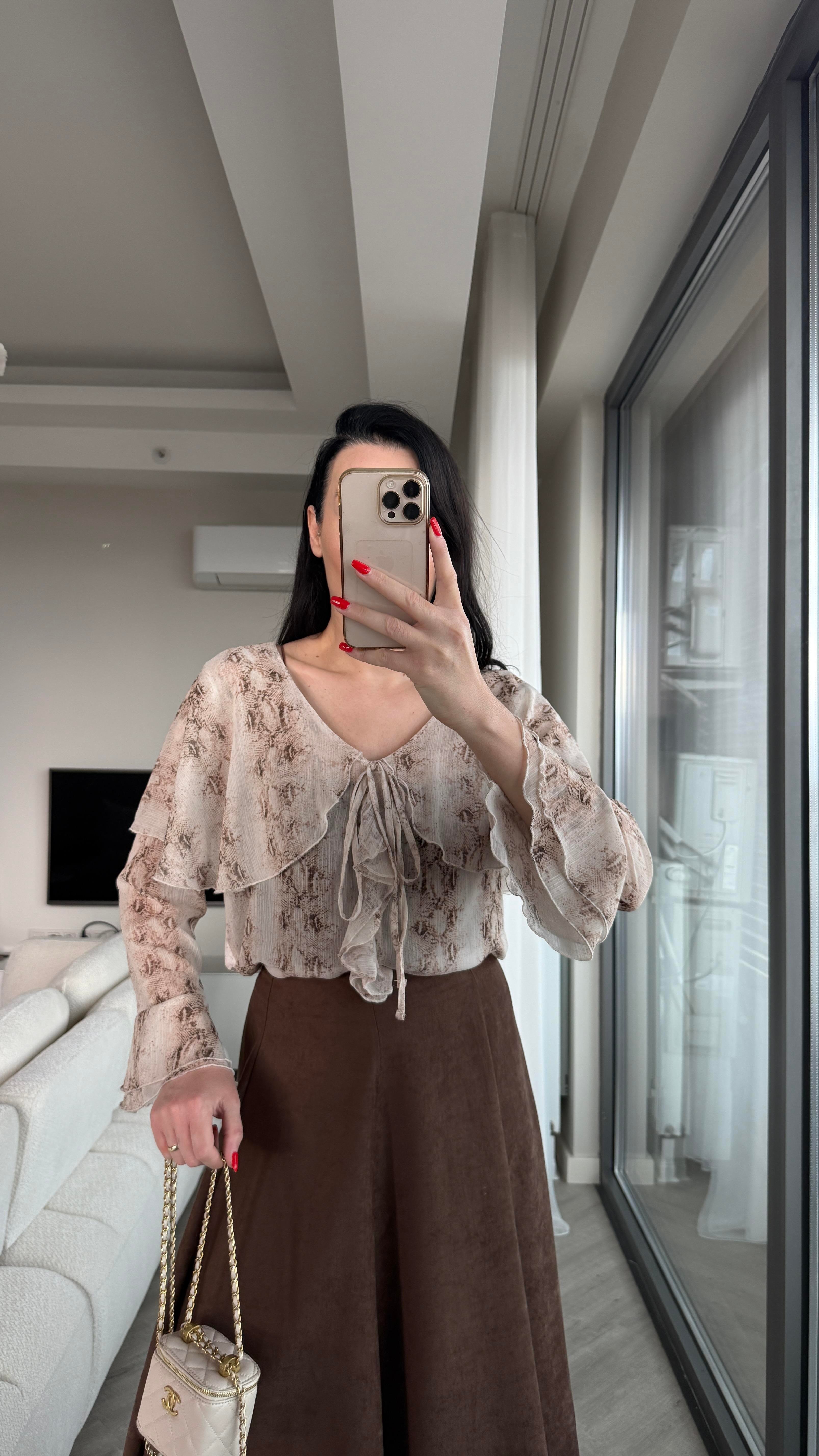 Volanlı Şifon Bluz