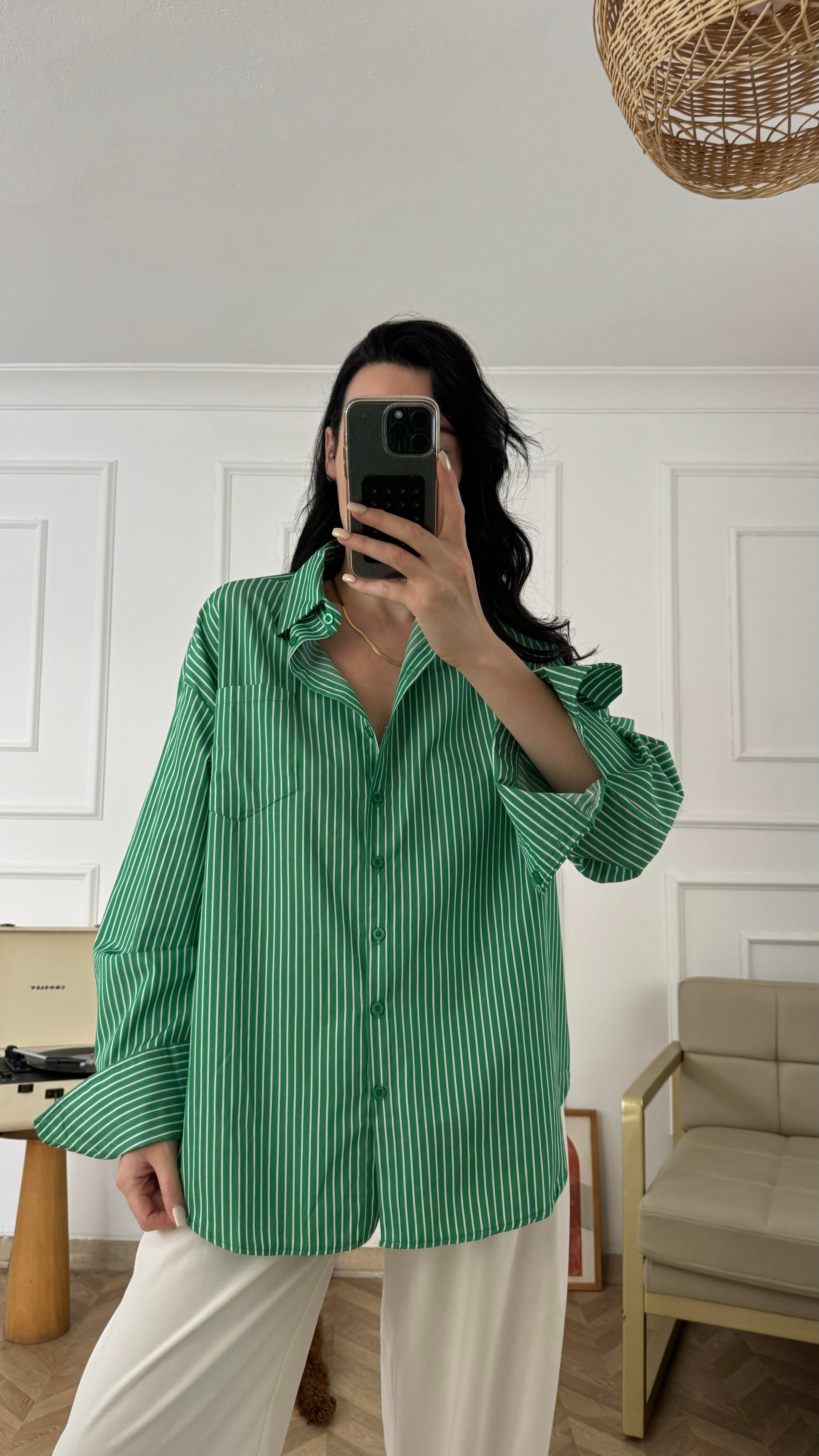 Yeşil Beyaz Çizgili Oversize Gömlek