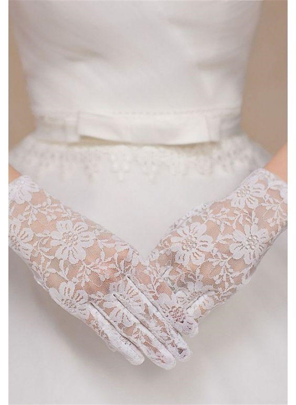 Dantelli Beyaz Kısa Eldiven