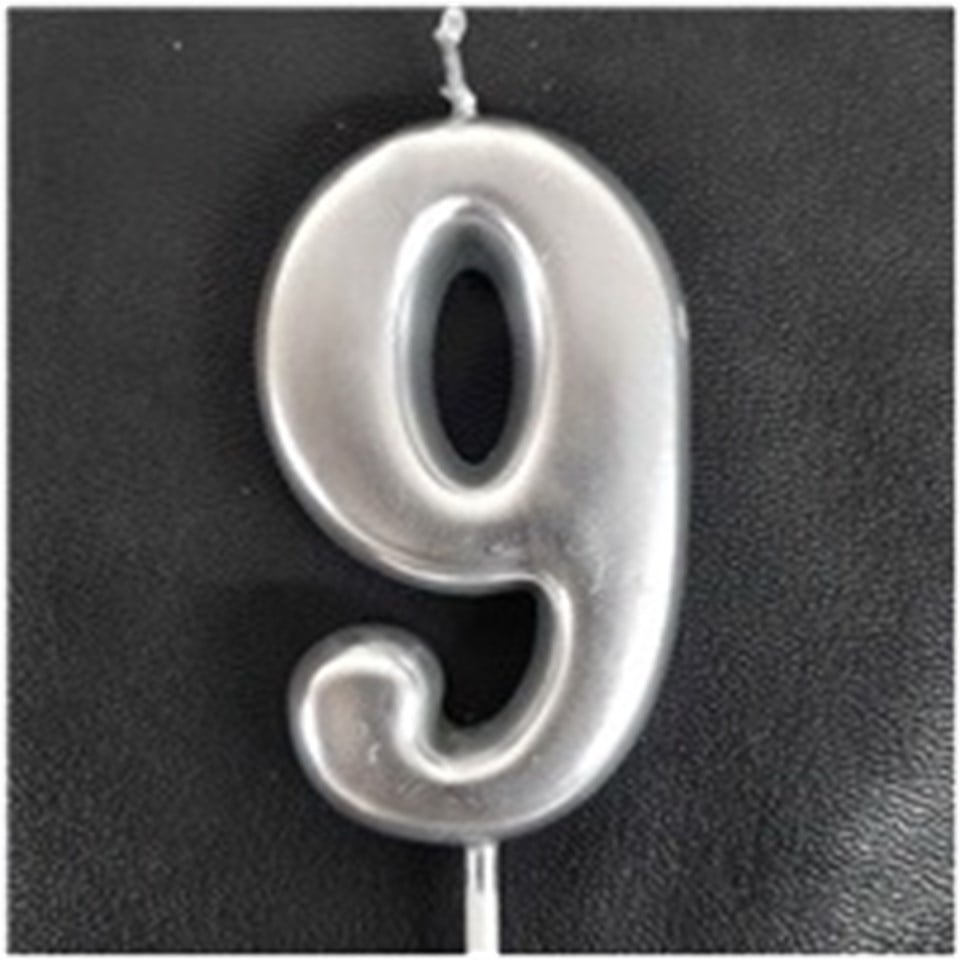 Gümüş Rakam Mum, 9