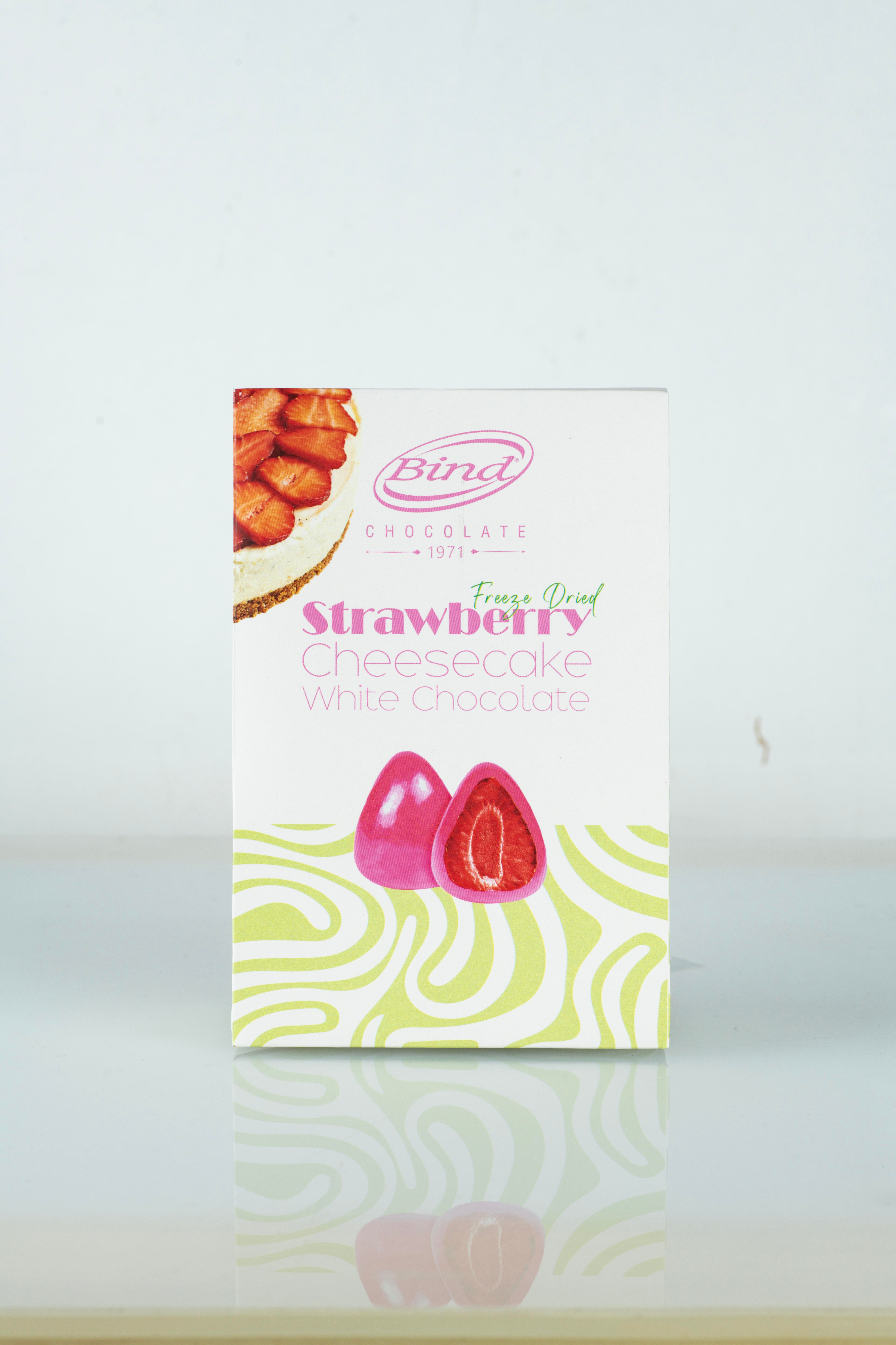 CHEESCAKE ÇİLEK DRAJE PİRAMİT KUTU 200 GR