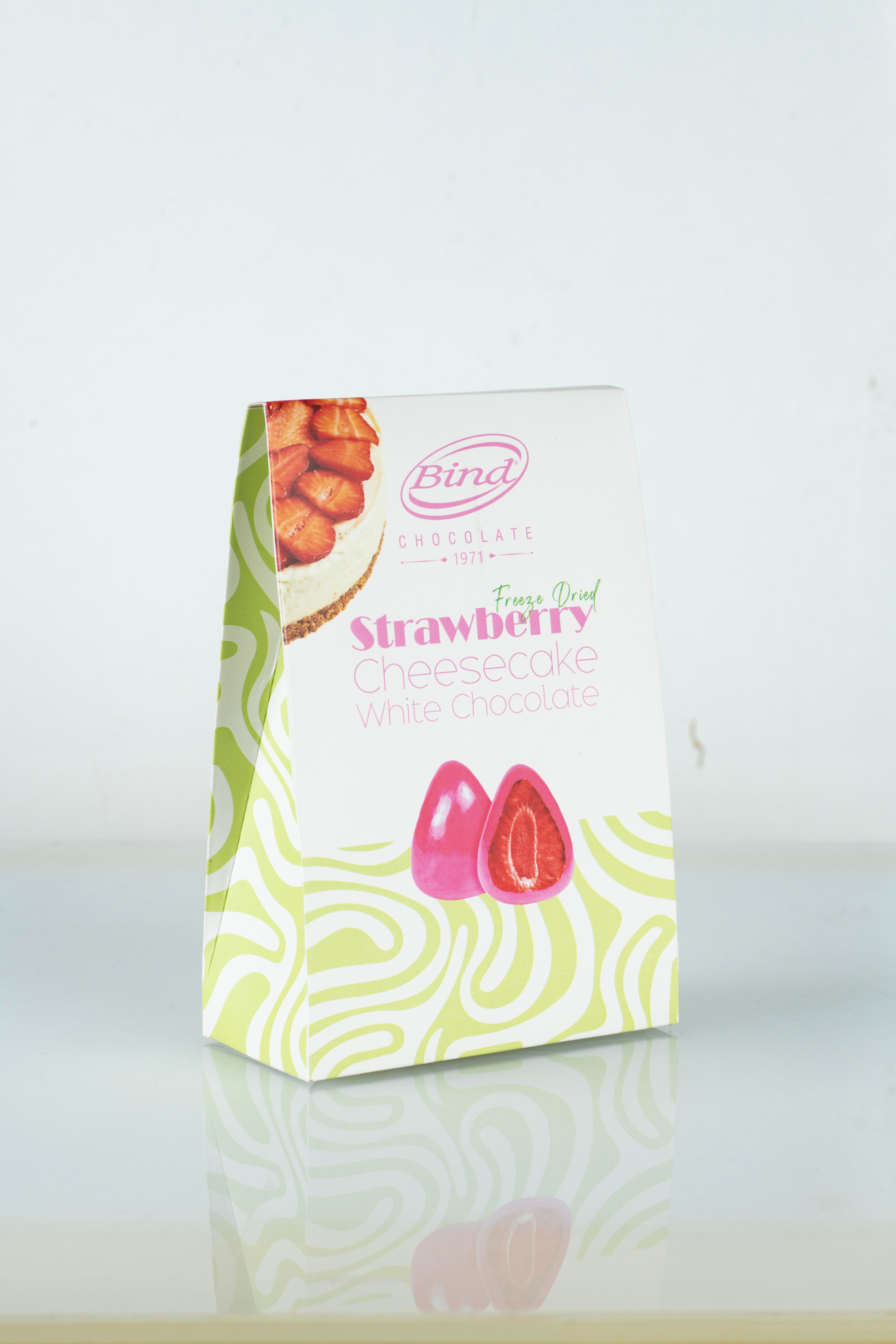 CHEESCAKE ÇİLEK DRAJE PİRAMİT KUTU 200 GR