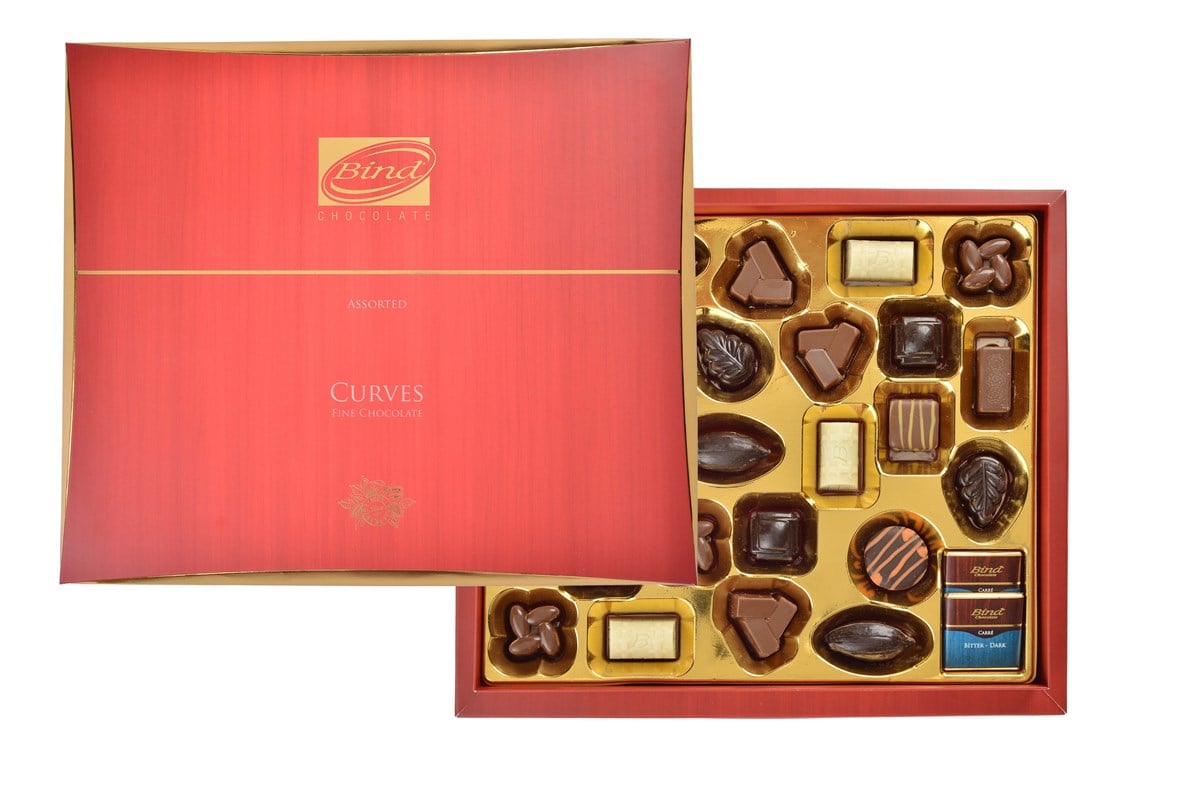 Kırmızı Kavisli Kutu Çikolata 320 Gr