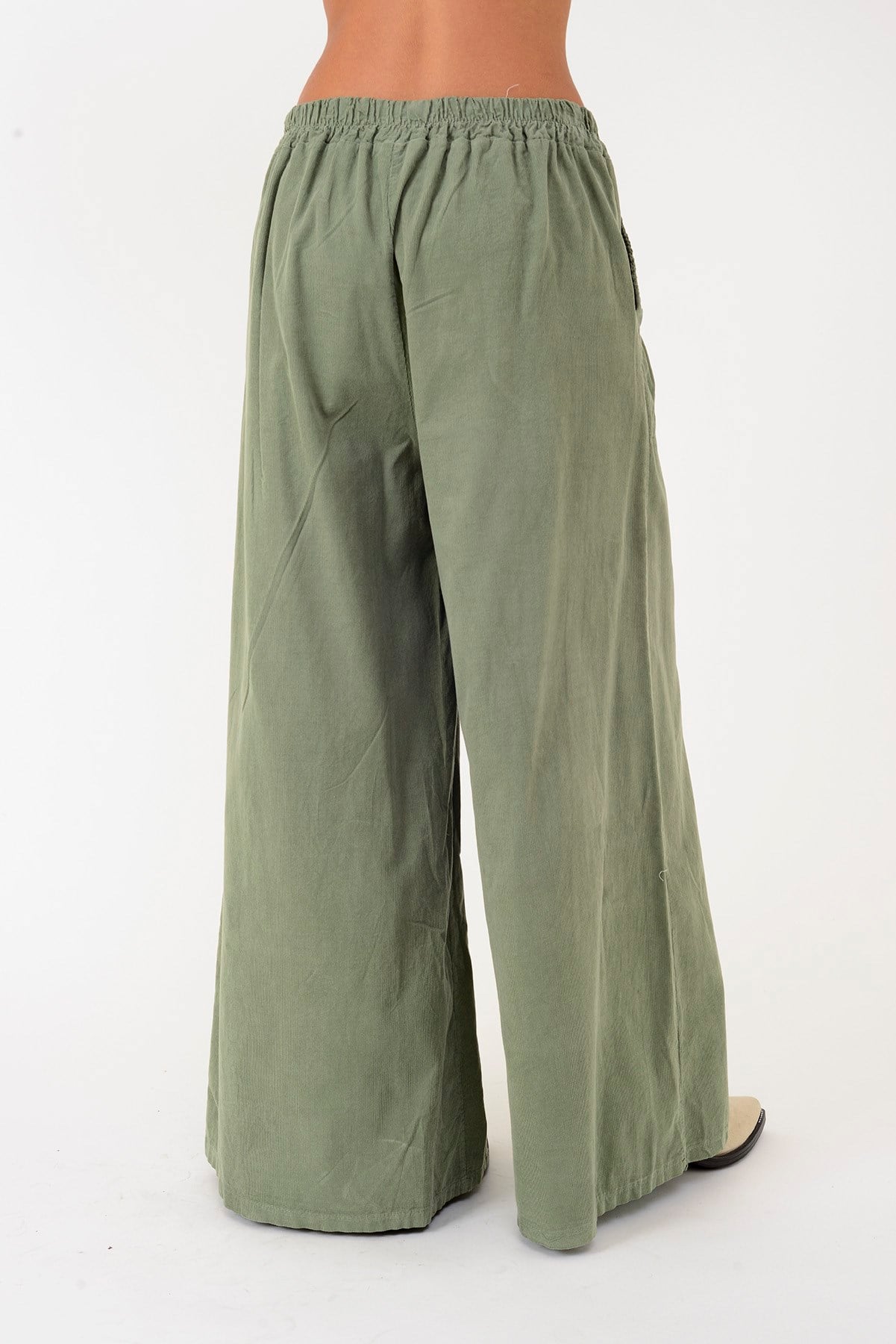 0163 LOVA DÜĞME DETAYLI ÇİÇEK DESEN 2'Lİ KADİFE TAKIM