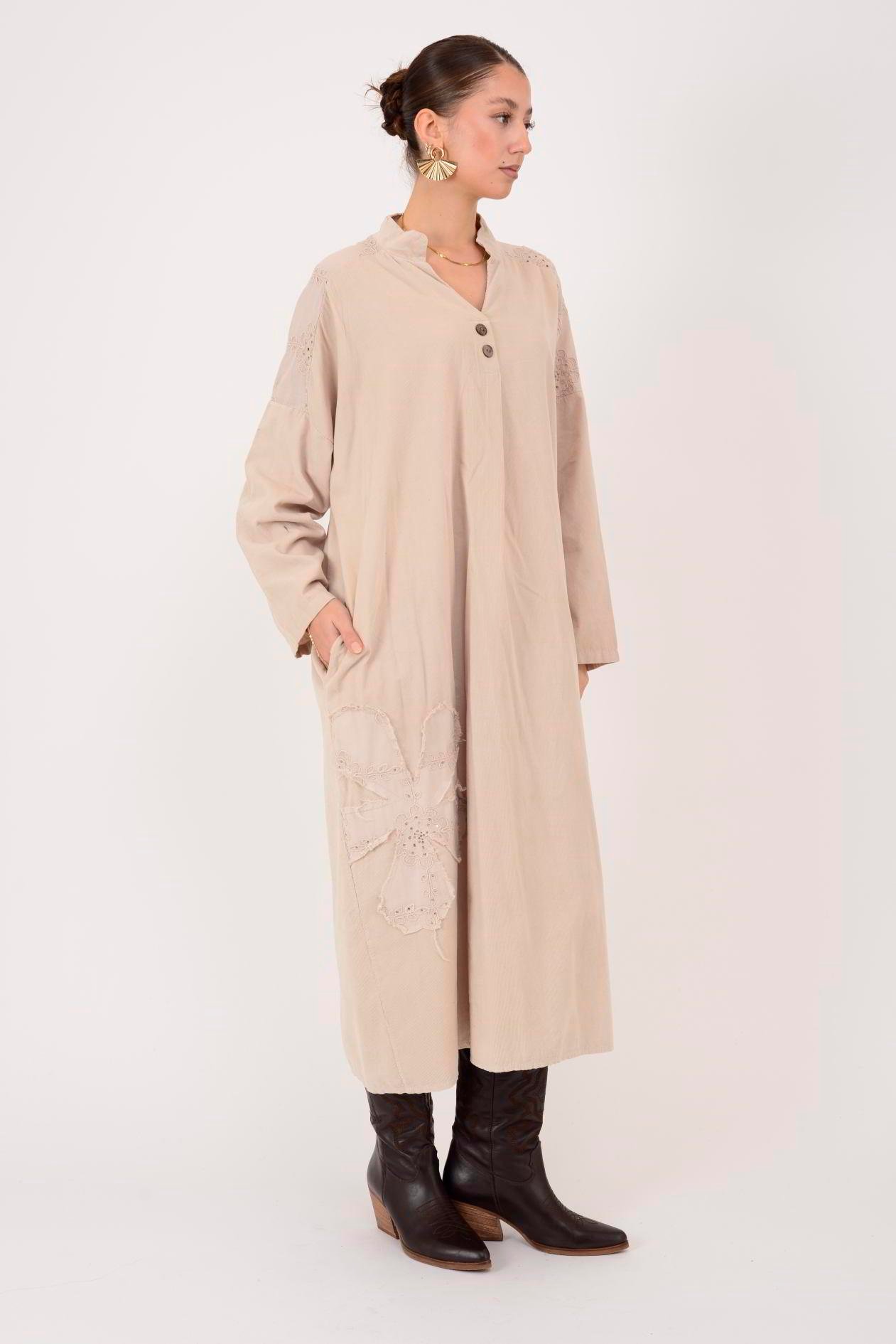 11444 LOVA ÇİÇEK KABARTMALI PUL DETAYLI FİTİLLİ KADİFE ELBİSE