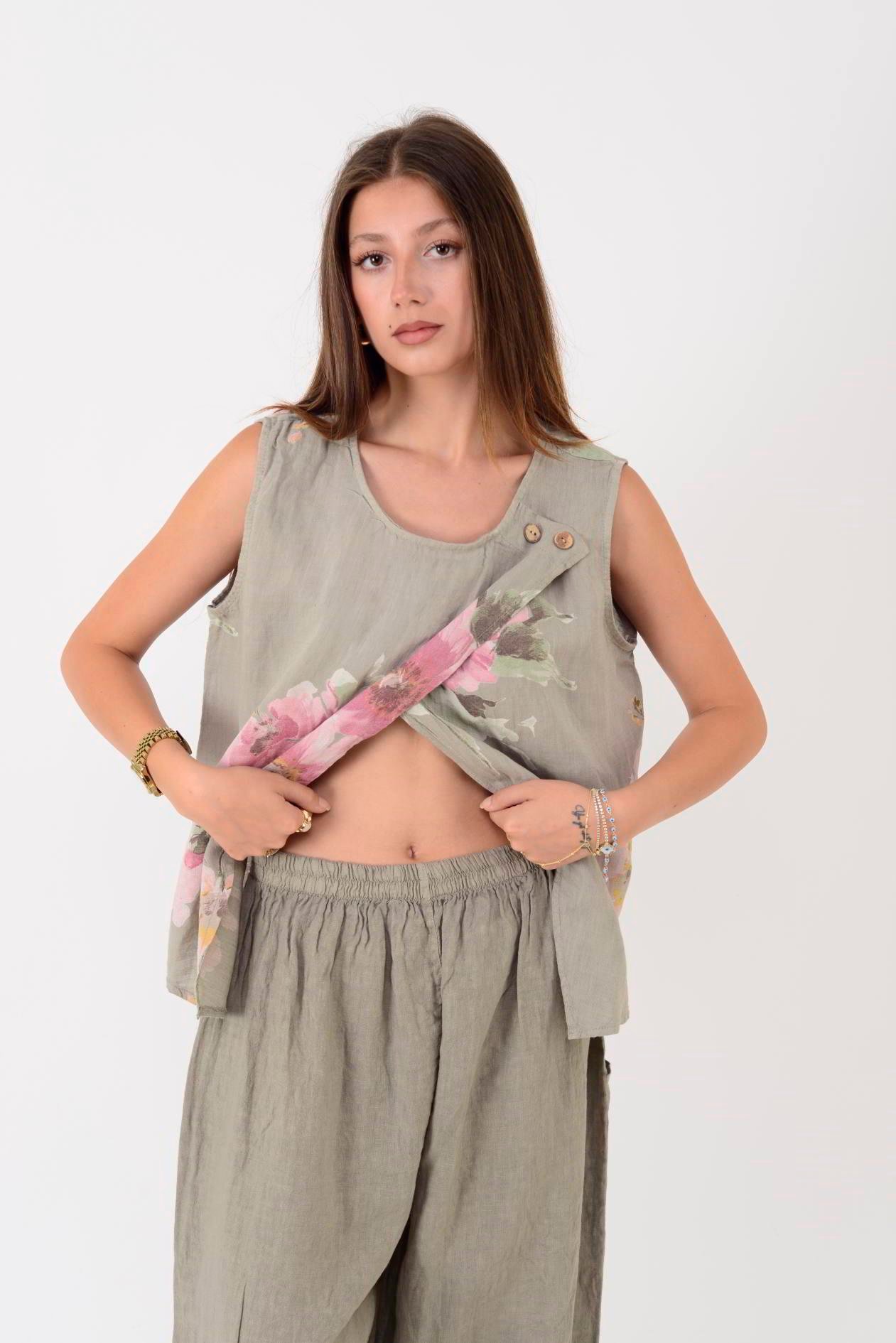 149281 BATİK ÇİÇEK DESEN ASİMETRİK KOLSUZ KETEN BLUZ