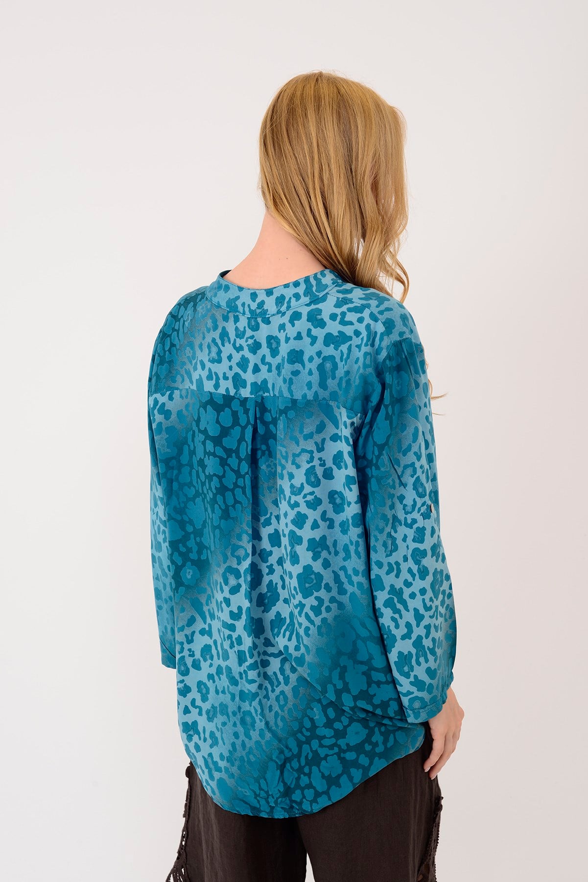 15451-16 PAYET DETAYLI LEOPAR DESEN GÖMLEK