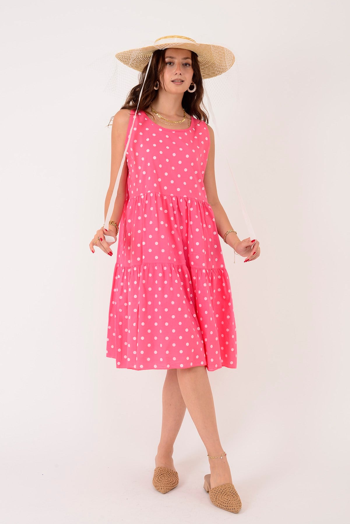 16578 MINNIE PUANTİYE DESEN VOLANLI KOLSUZ KISA ELBİSE
