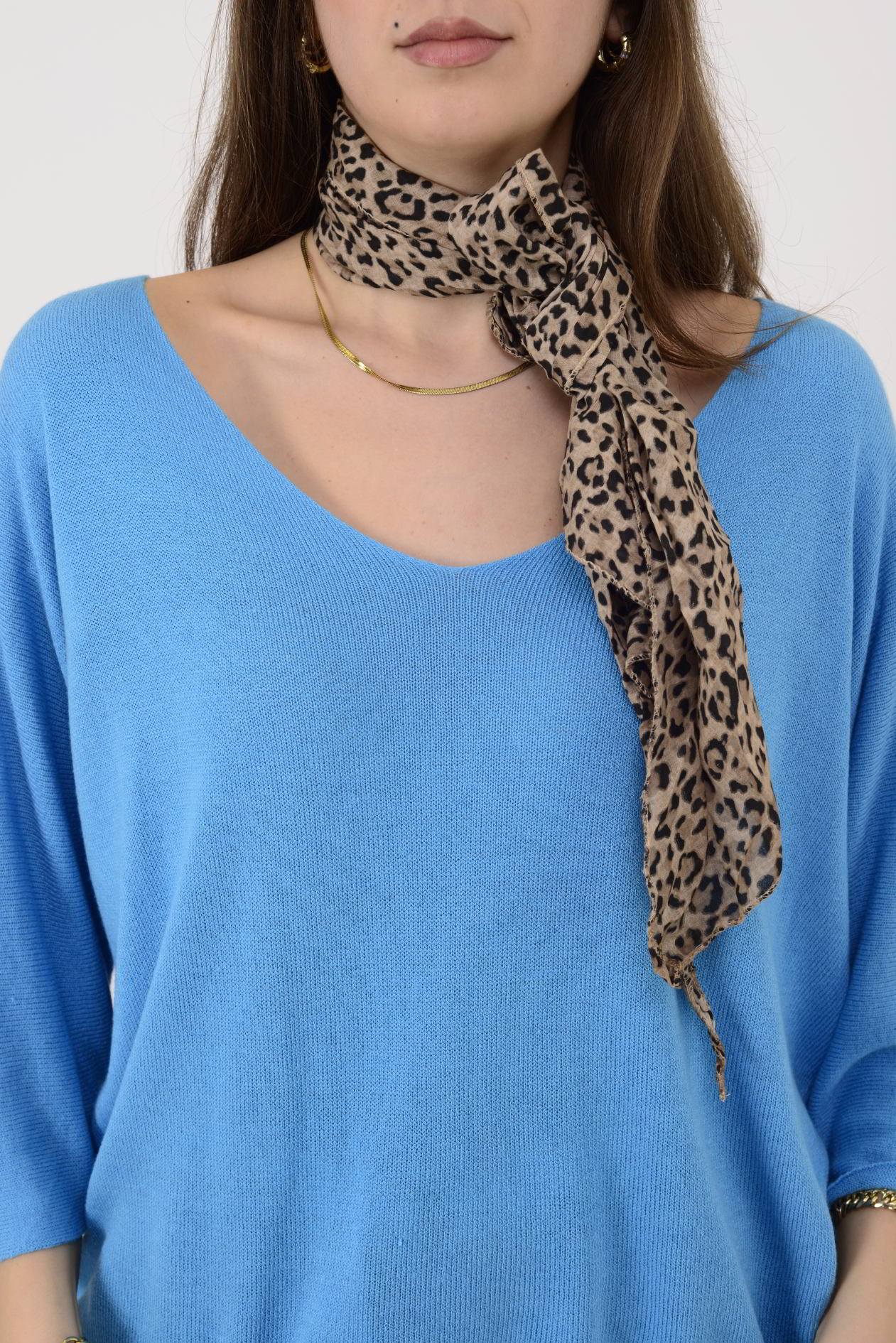 19004 V YAKA TRİKO BLUZ