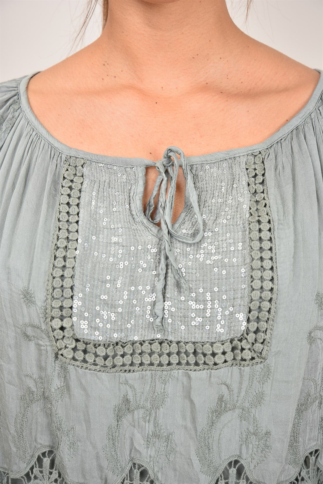 2042 LACY AND SEQUINED BLOUSE