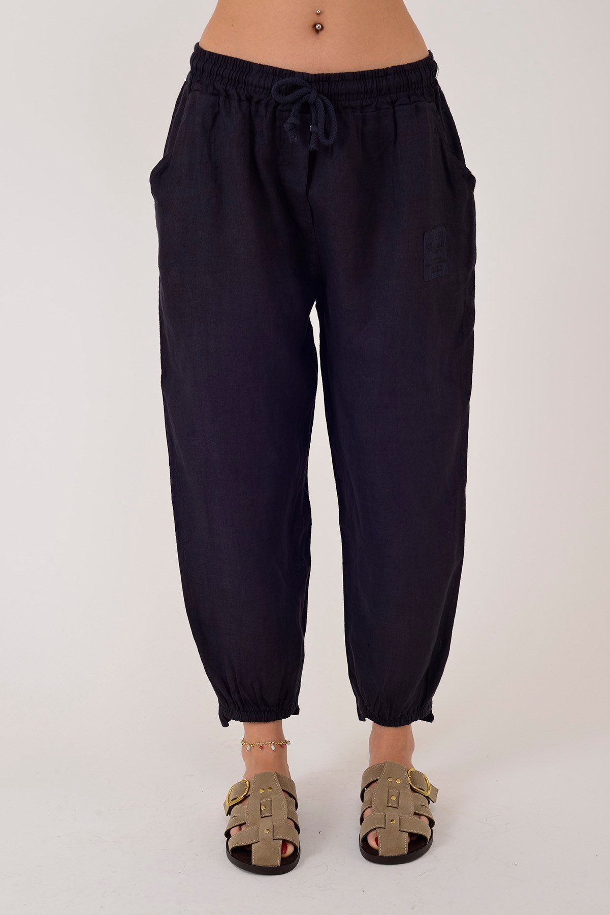 20836 PAÇASI LASTİK DETAYLI JOGGER KETEN PANTOLON