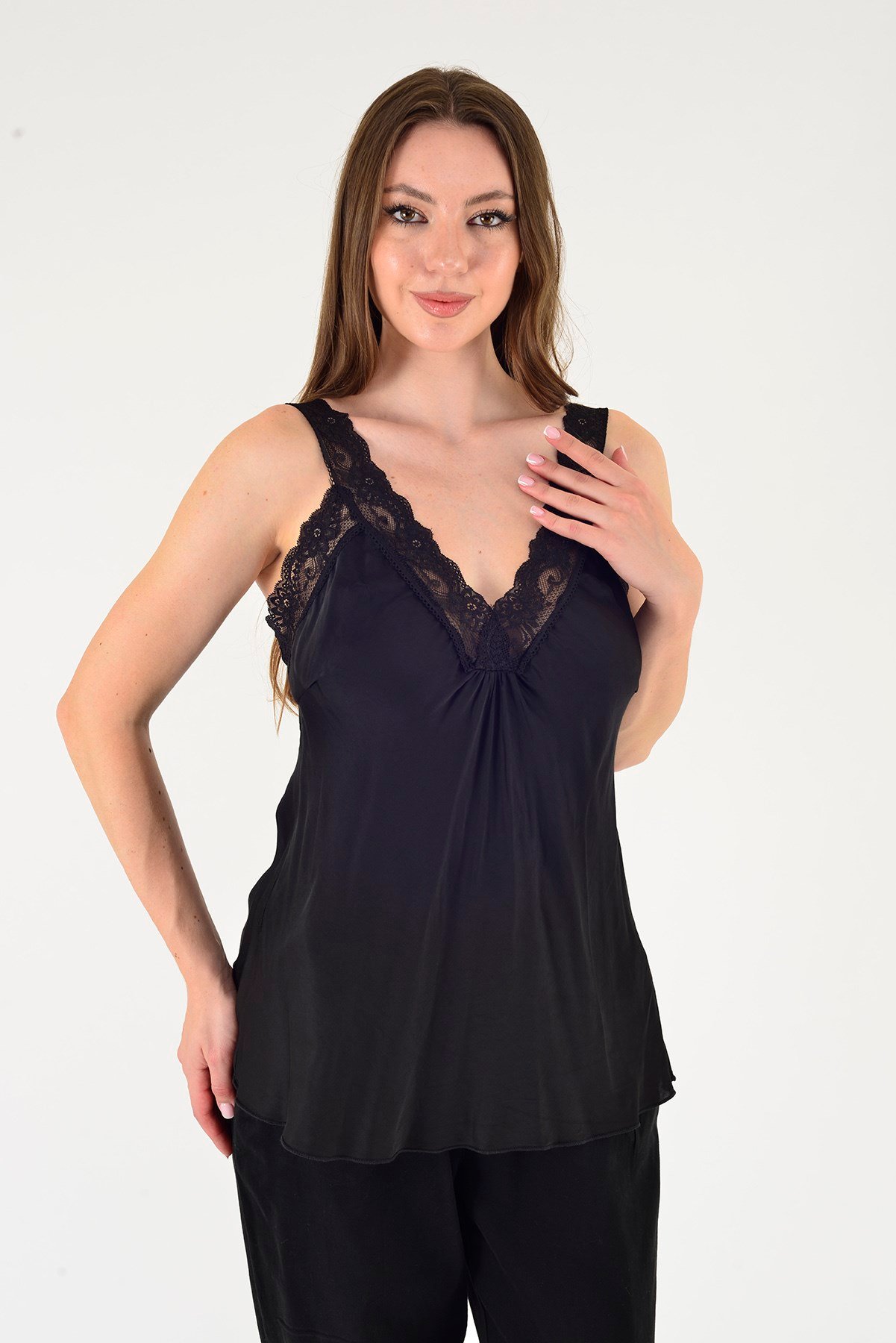 21336 KALIN ASKILI DANTELLİ SATEN BLUZ