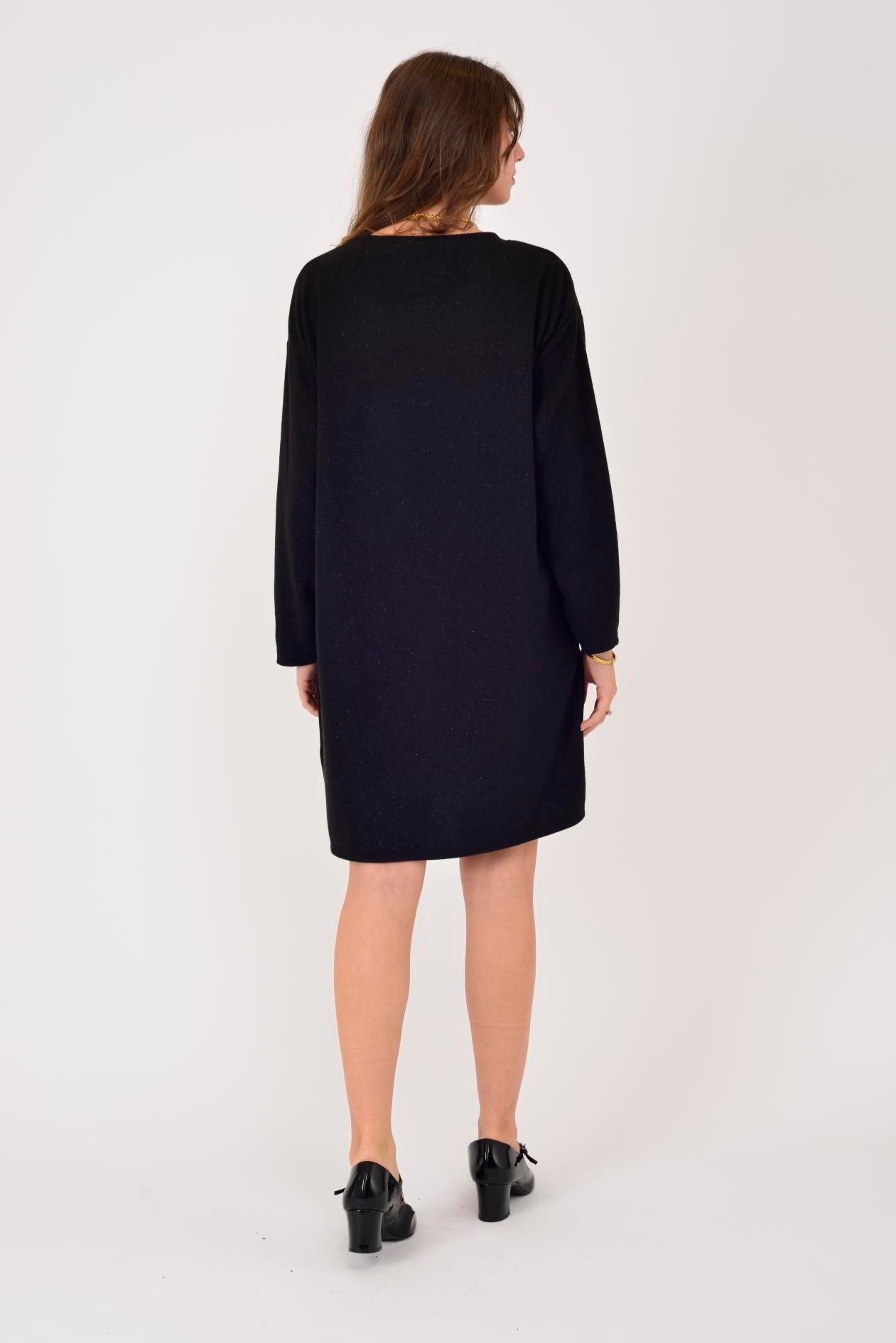 21458 V BROŞ DETAYLI SİMLİ TRİKO DOKULU KISA ELBİSE