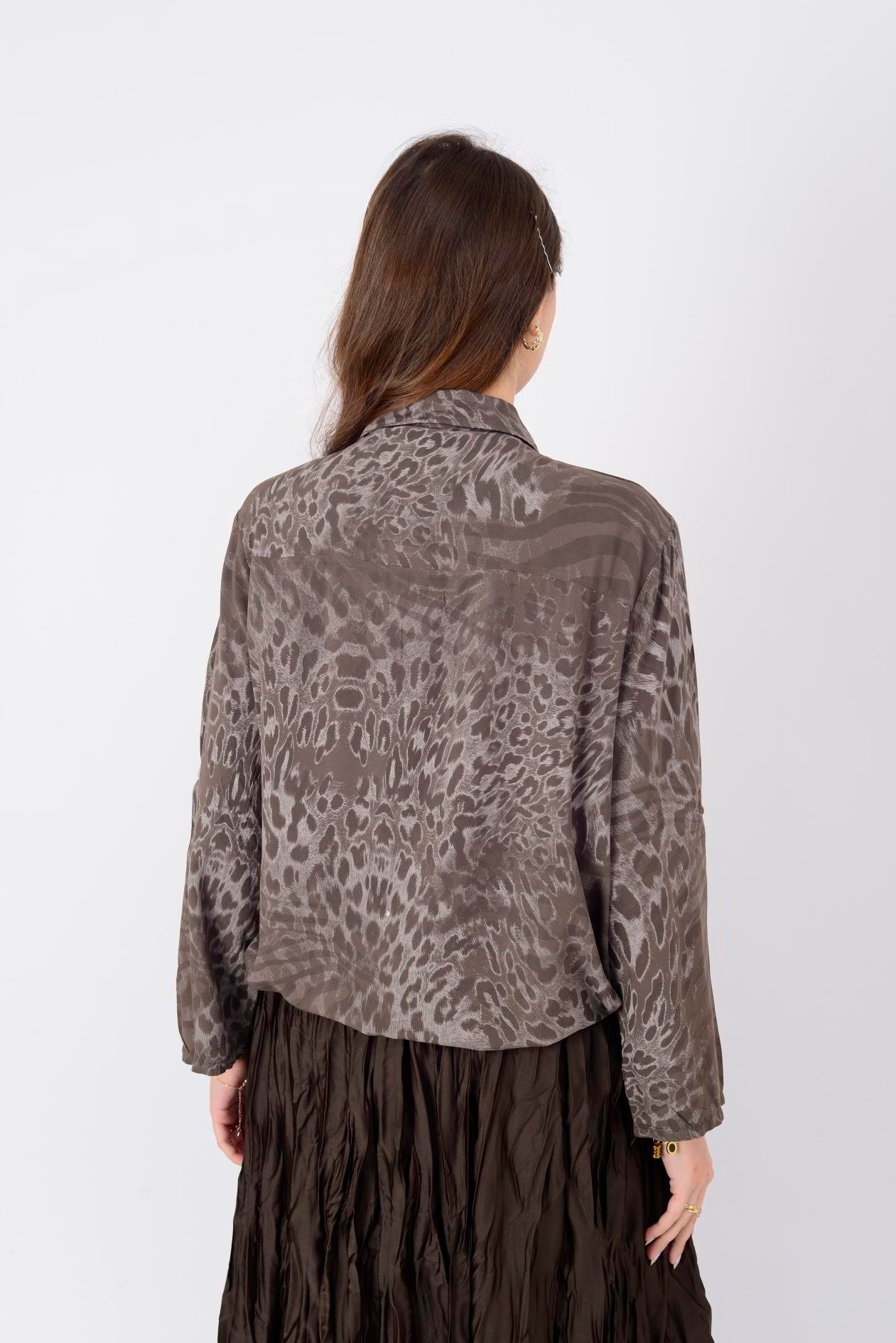 22007-1 LEOPAR DESEN İP DETAYLI PAYETLİ GÖMLEK