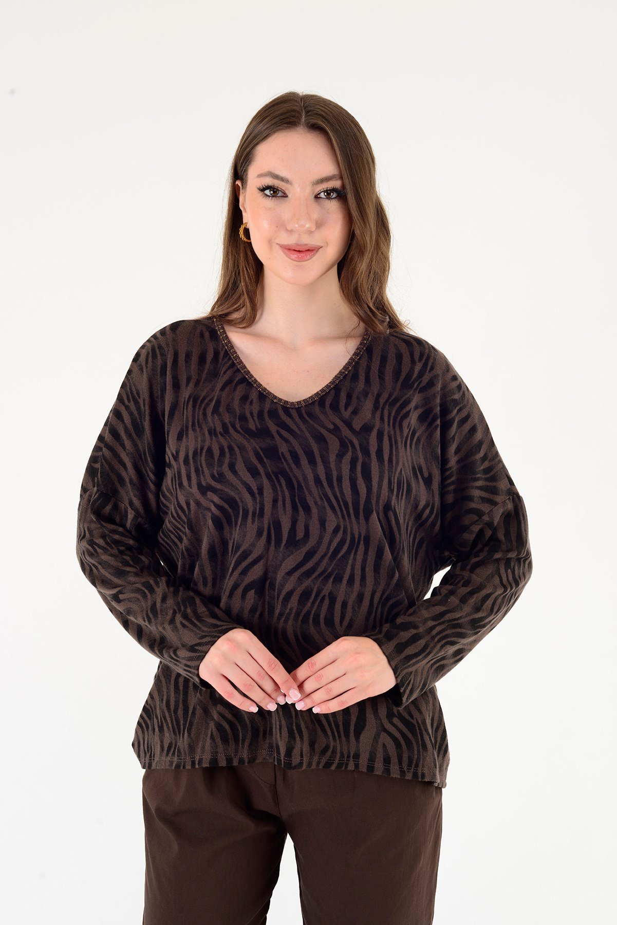 24779 ZEBRA DESEN V YAKA TRİKO BLUZ