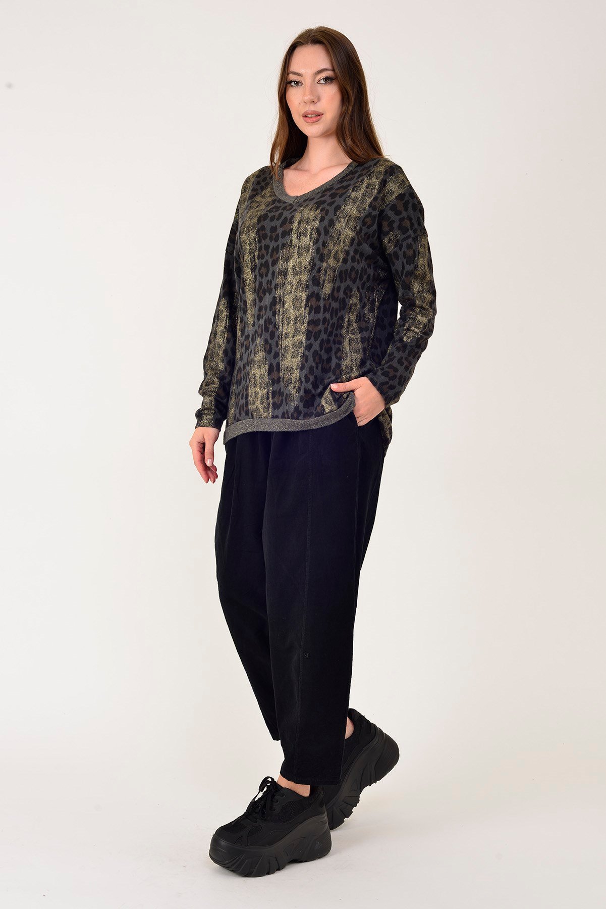 25192 LEOPAR DESEN SİMLİ TRİKO BLUZ