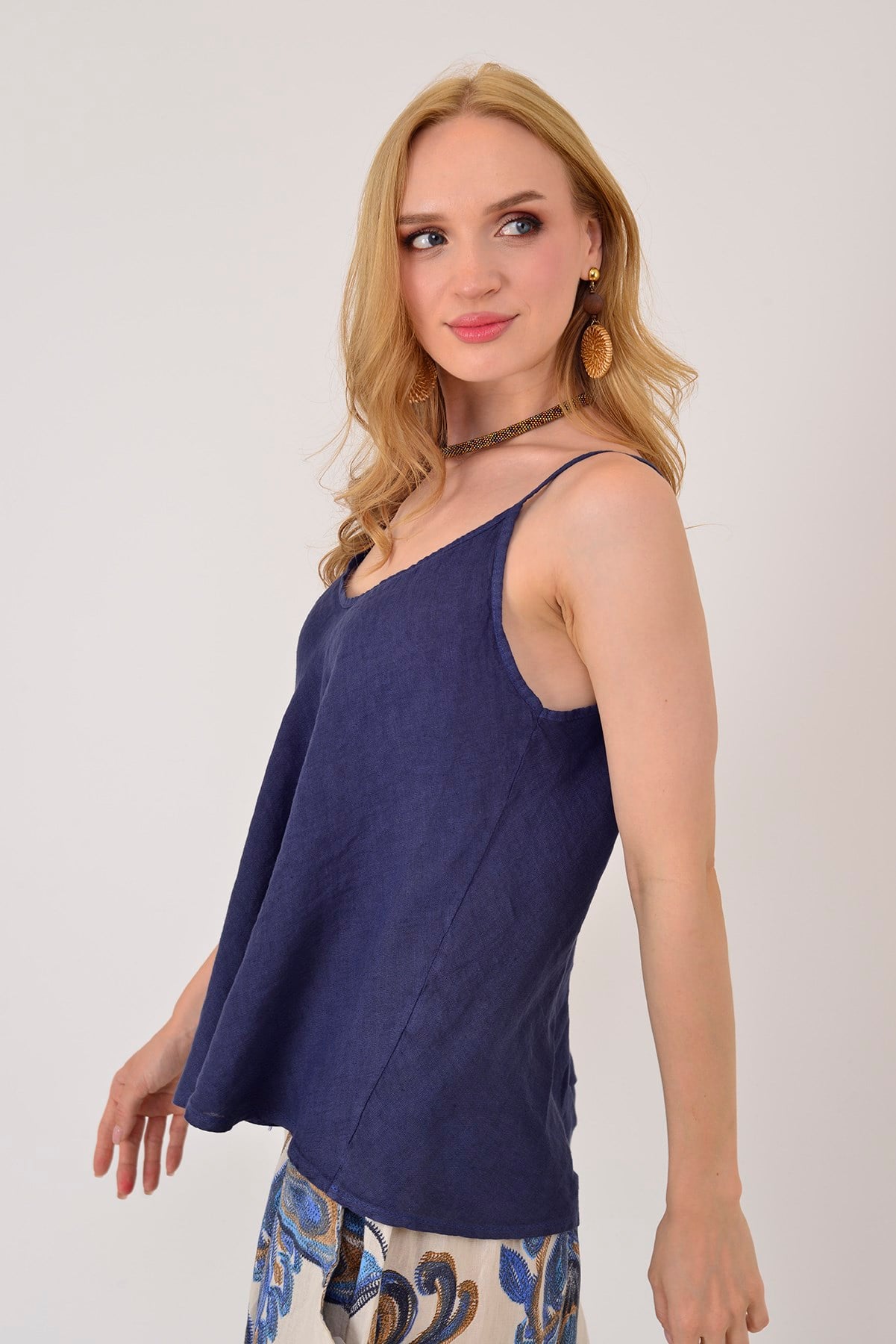 25T842 V YAKA ASKILI KETEN BLUZ