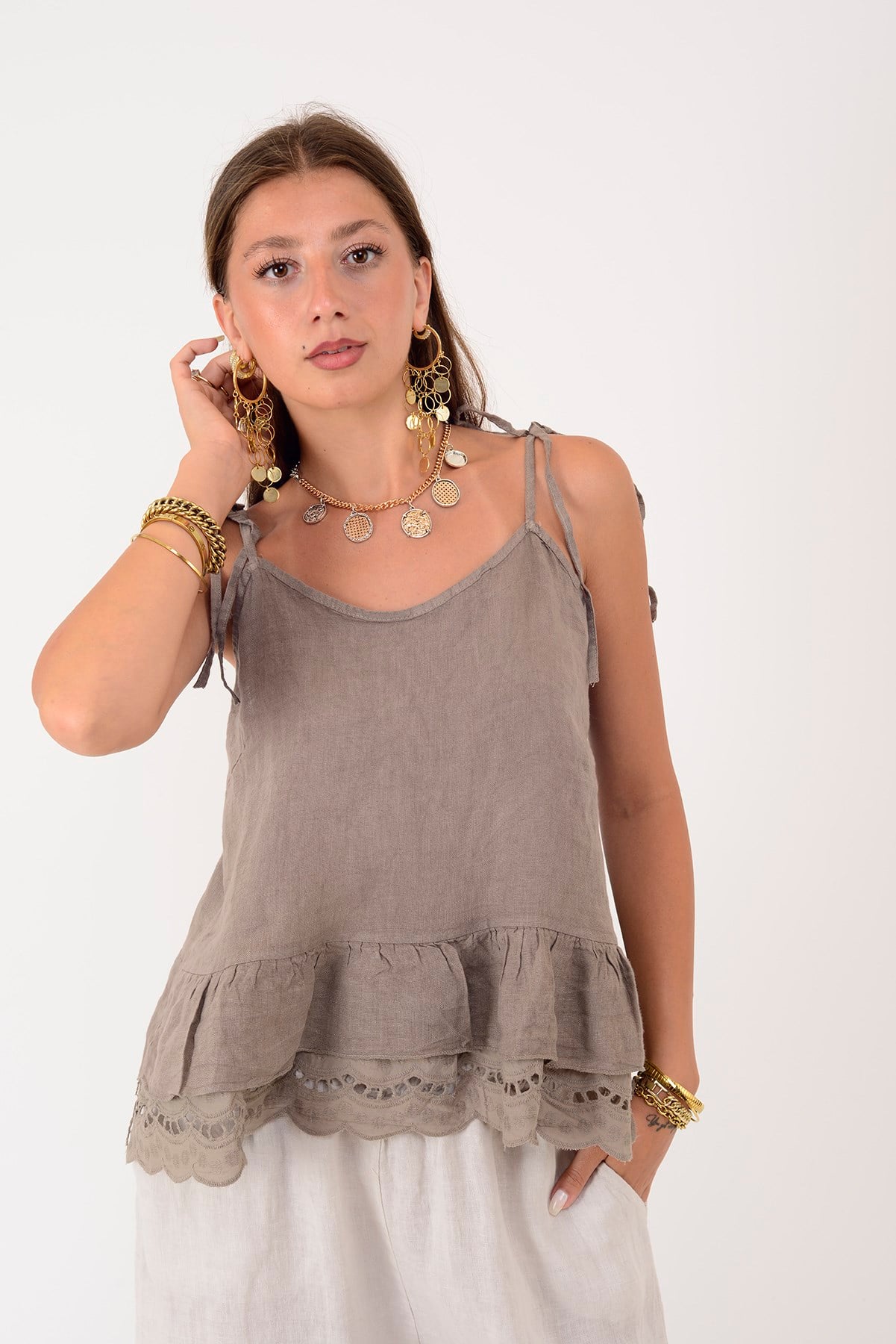 26509 FİSTO DETAYLI ASKILI KETEN BLUZ