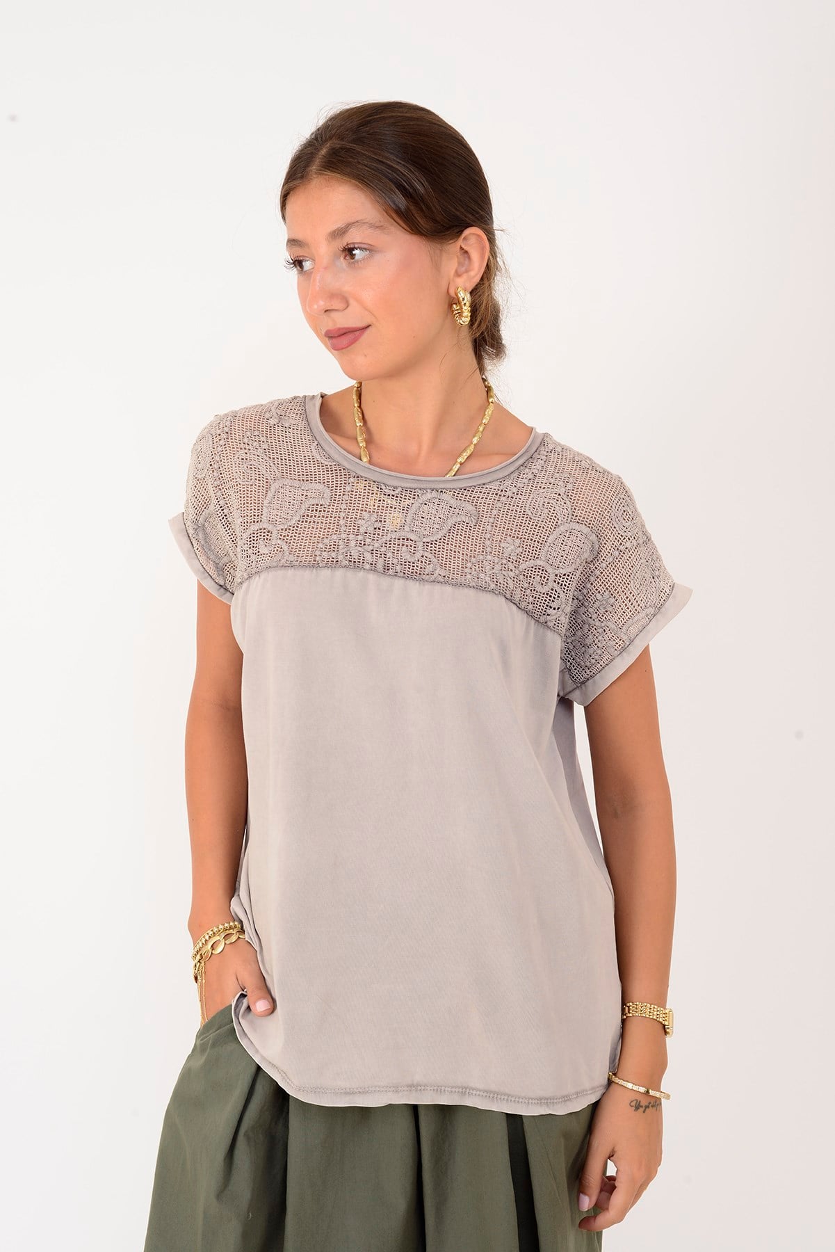26527 AJUR DETAYLI KISA KOLLU BLUZ