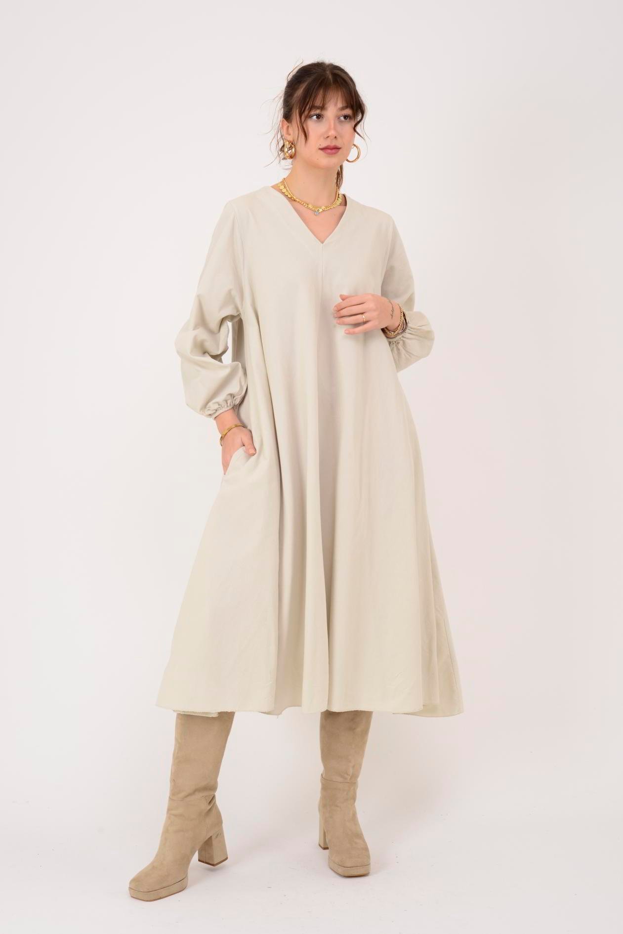 2752 LOVA BALON KOL DETAYLI V YAKA KADİFE ELBİSE