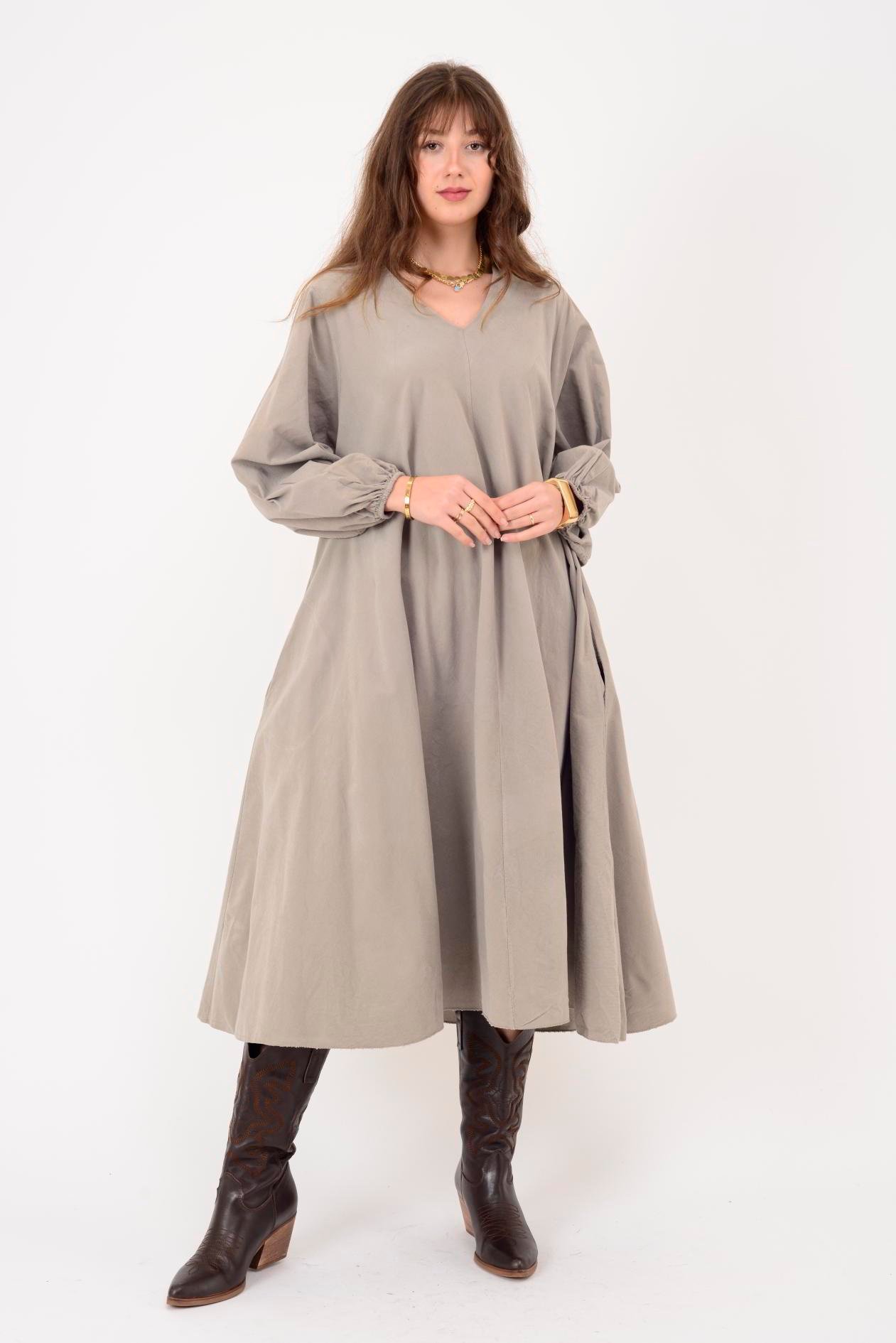 2752 LOVA BALON KOL DETAYLI V YAKA KADİFE ELBİSE