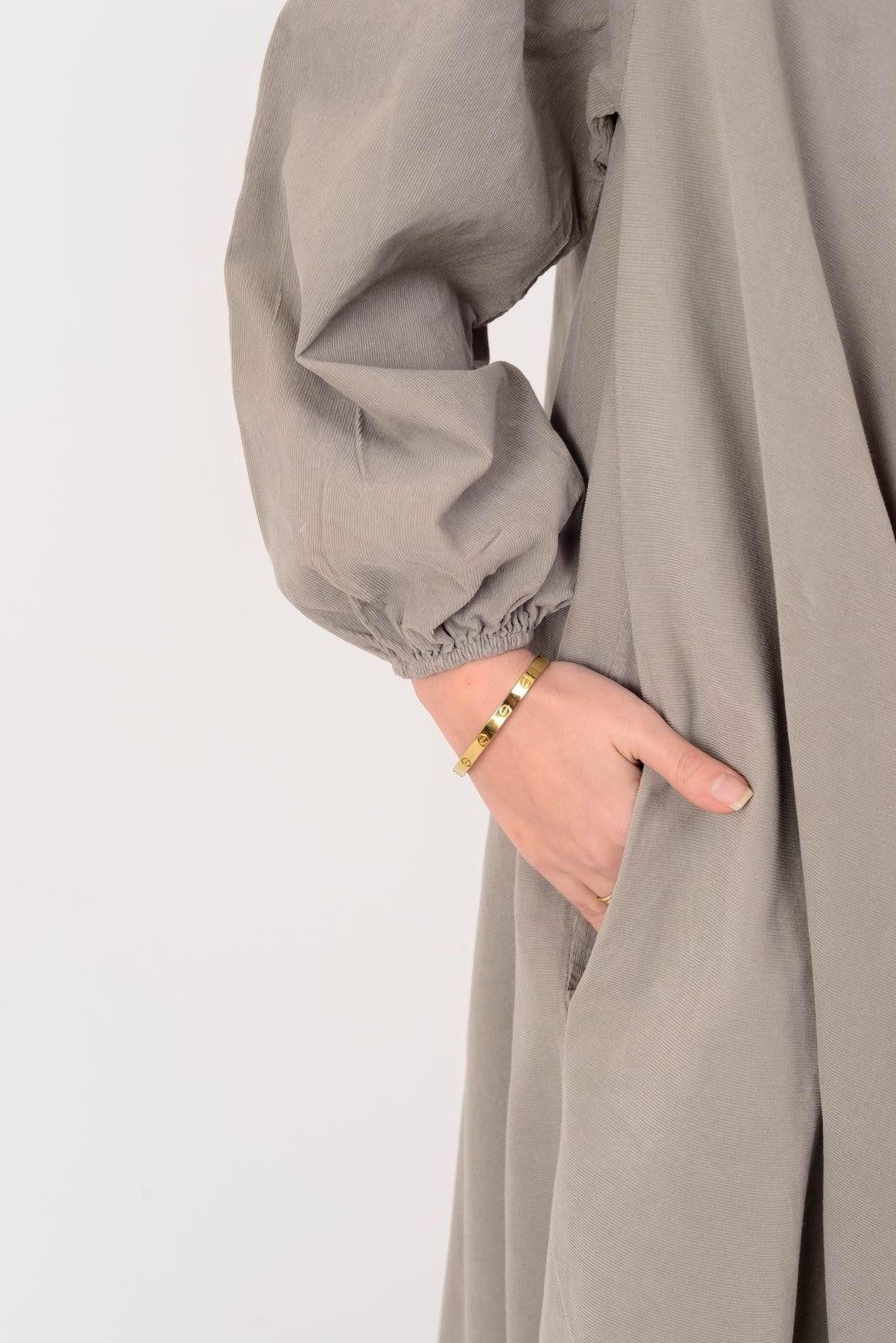 2752 LOVA BALON KOL DETAYLI V YAKA KADİFE ELBİSE