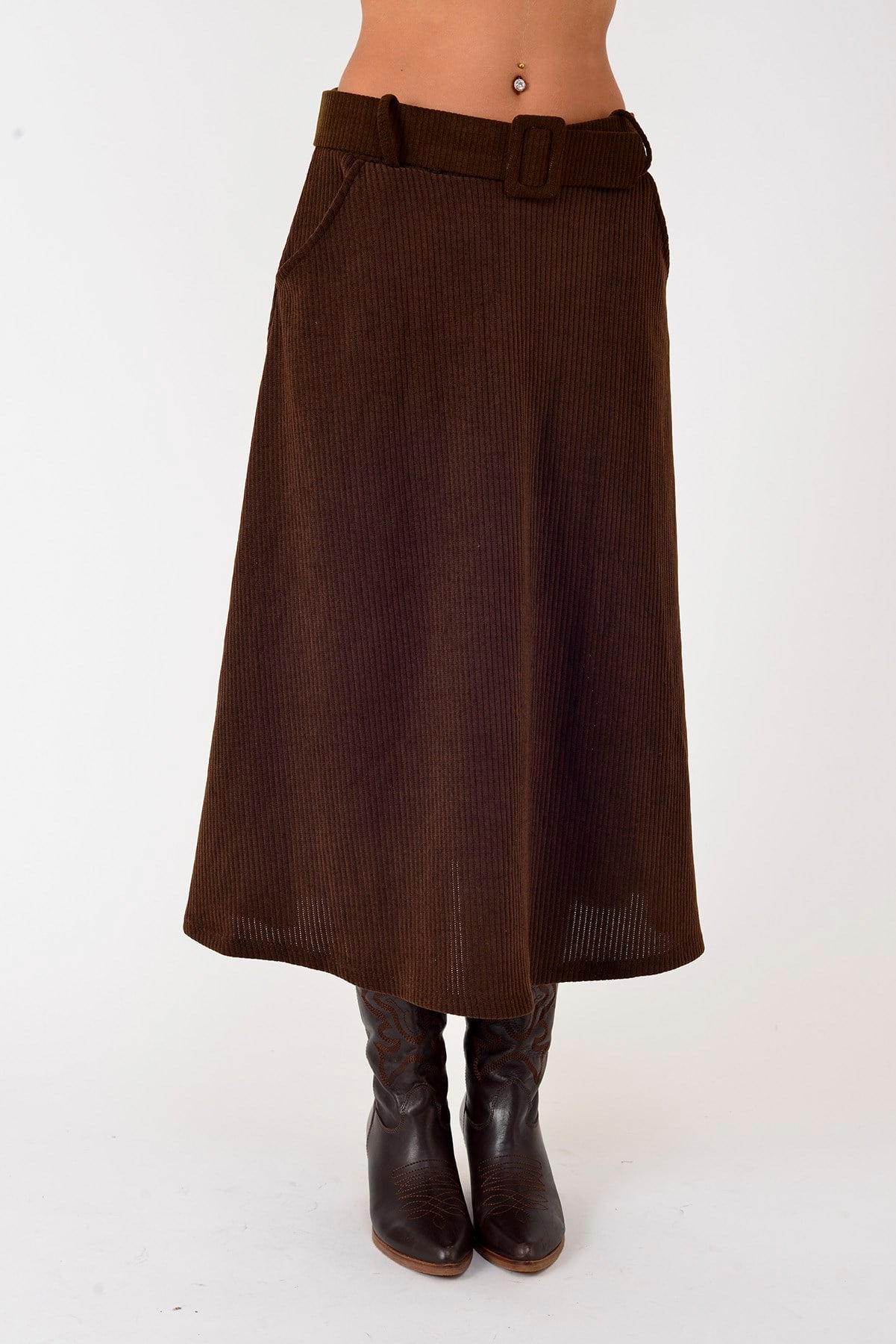2809 KEMER DETAYLI FİTİLLİ KADİFE ETEK